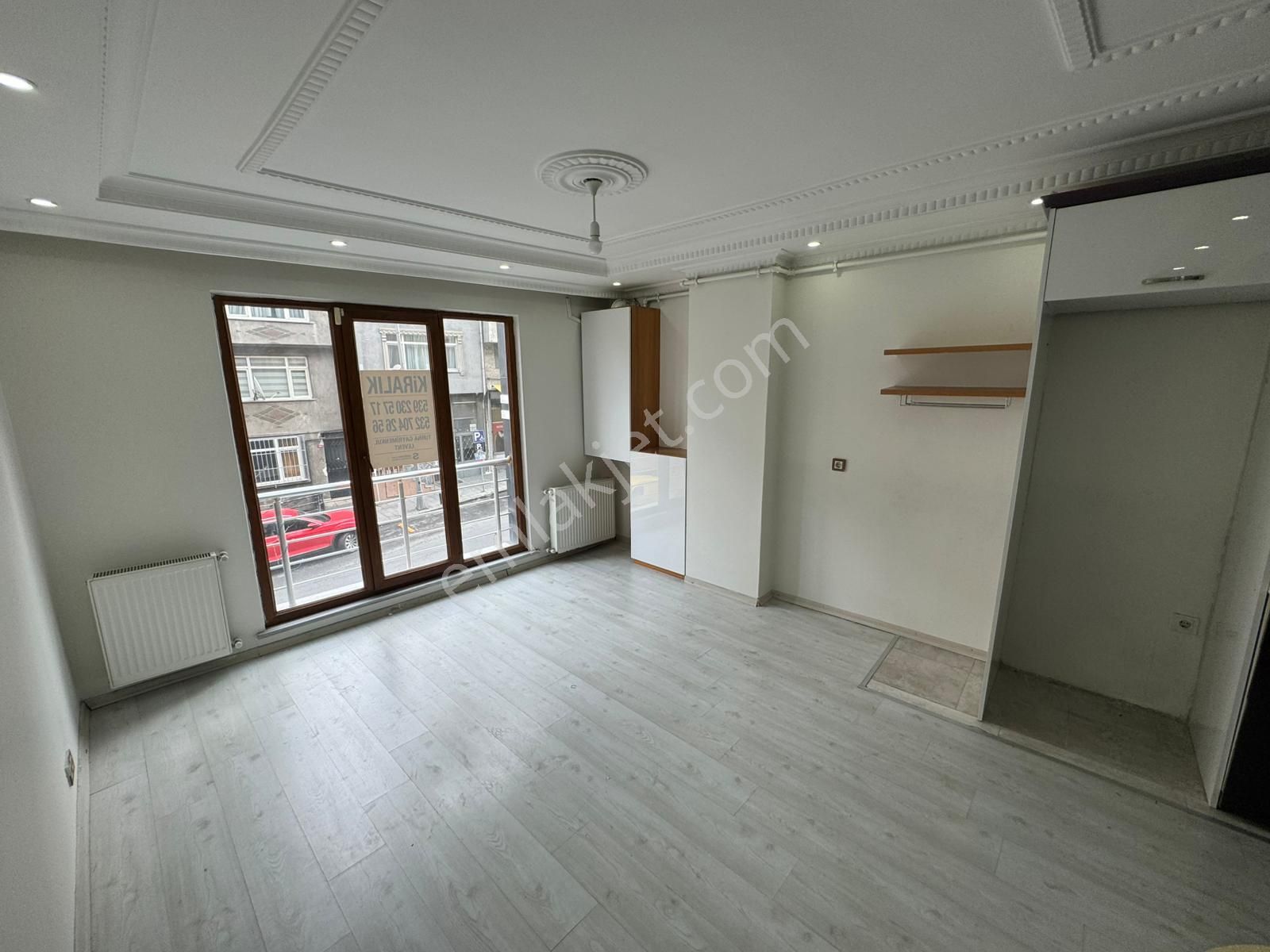 Talatpaşa Caddesi Üzerinde 1+1 Kiralık Daire - Görsel 5