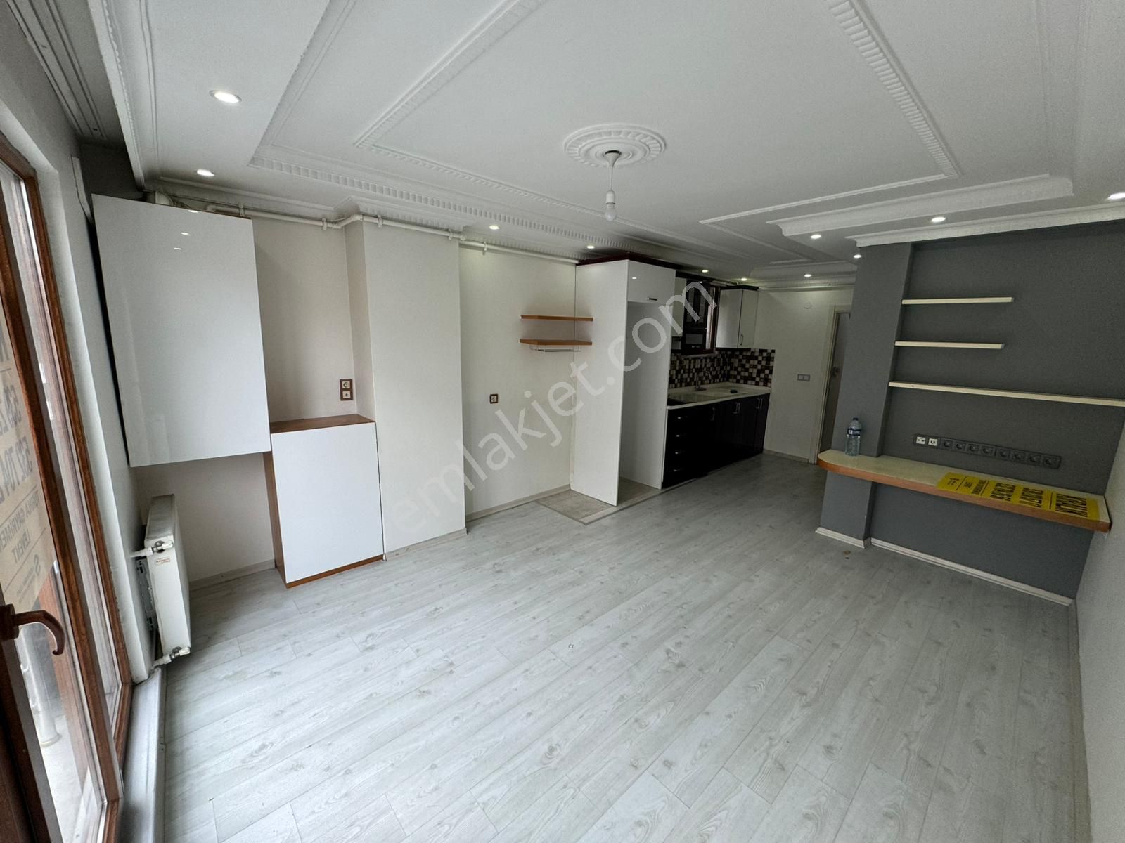 Talatpaşa Caddesi Üzerinde 1+1 Kiralık Daire - Görsel 7