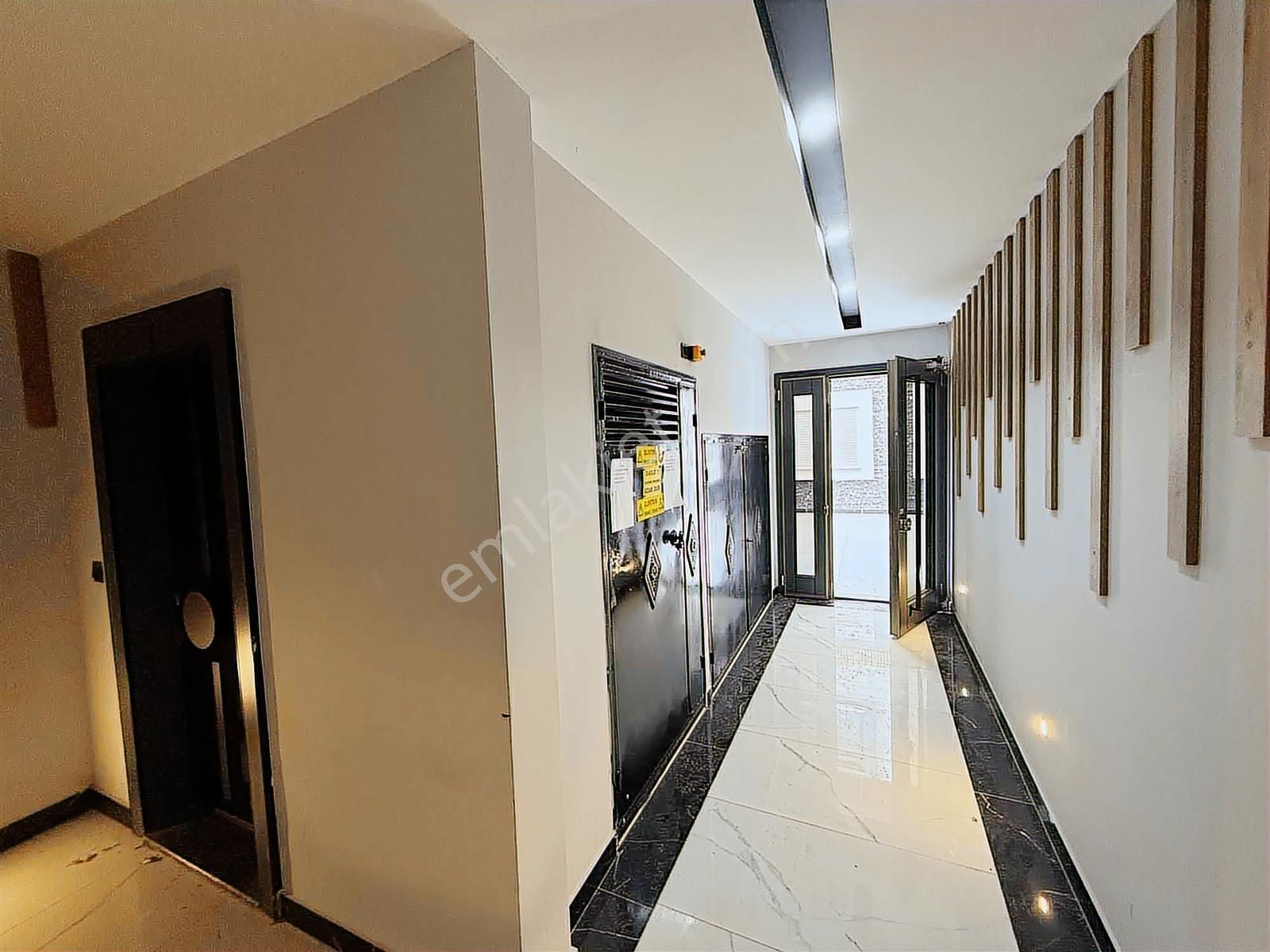 Kuşadası Davutlar Merkezde Satılık 2+1 Arakat Daire - Görsel 7