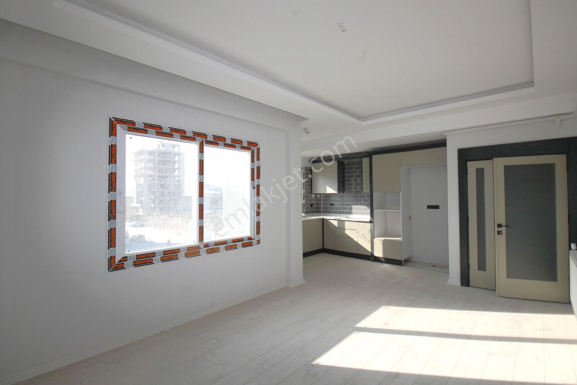 Retro’dan Tece’de Kaliteli İşçilik Ve Modern Tasarımı İle Yerinizi Ayırdığımız 2+1