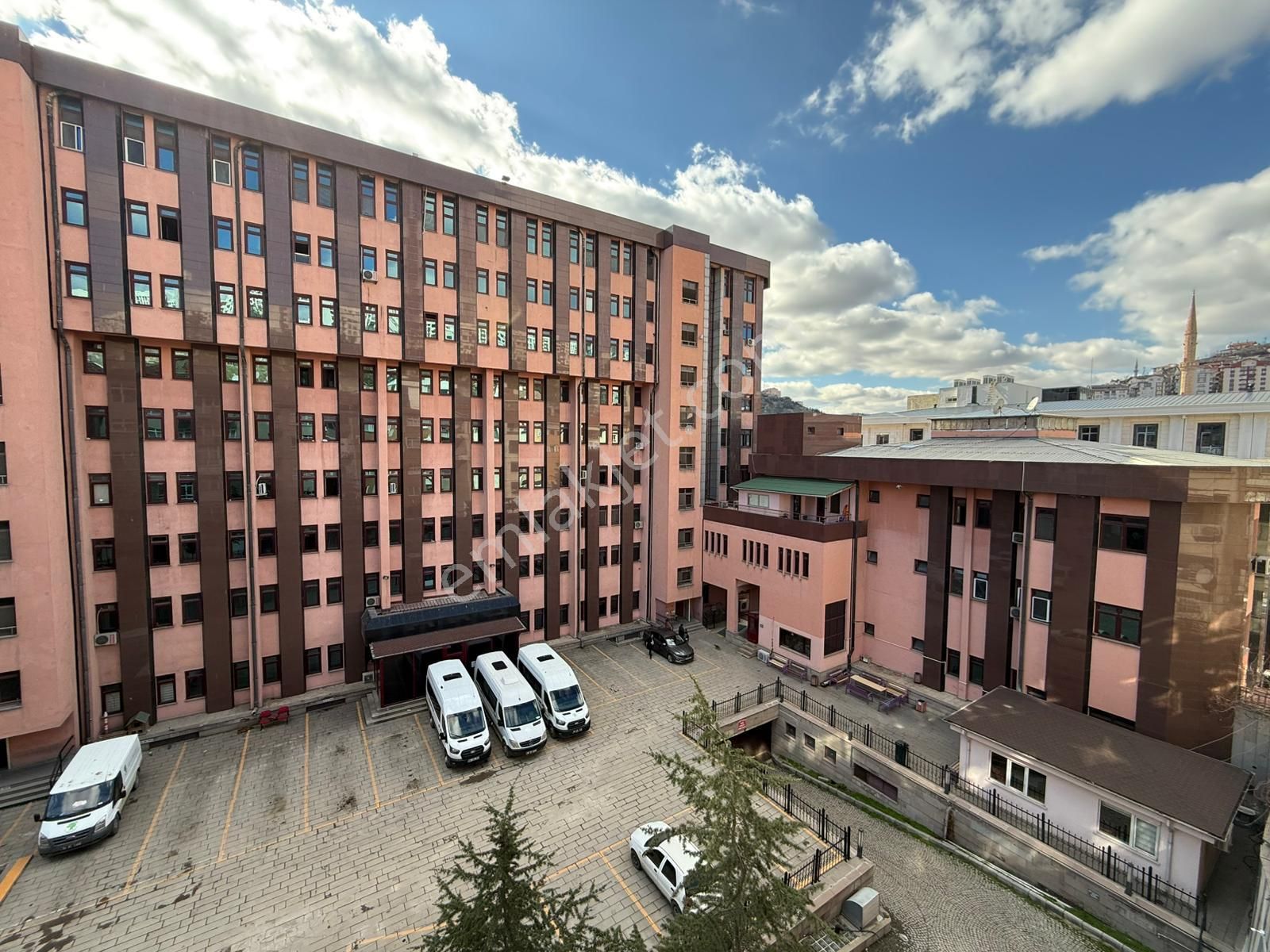 Krc'den Mamak Çarşı İçi Caddesinde 3+1 Güney Cepheli Satılık Daire - Görsel 14