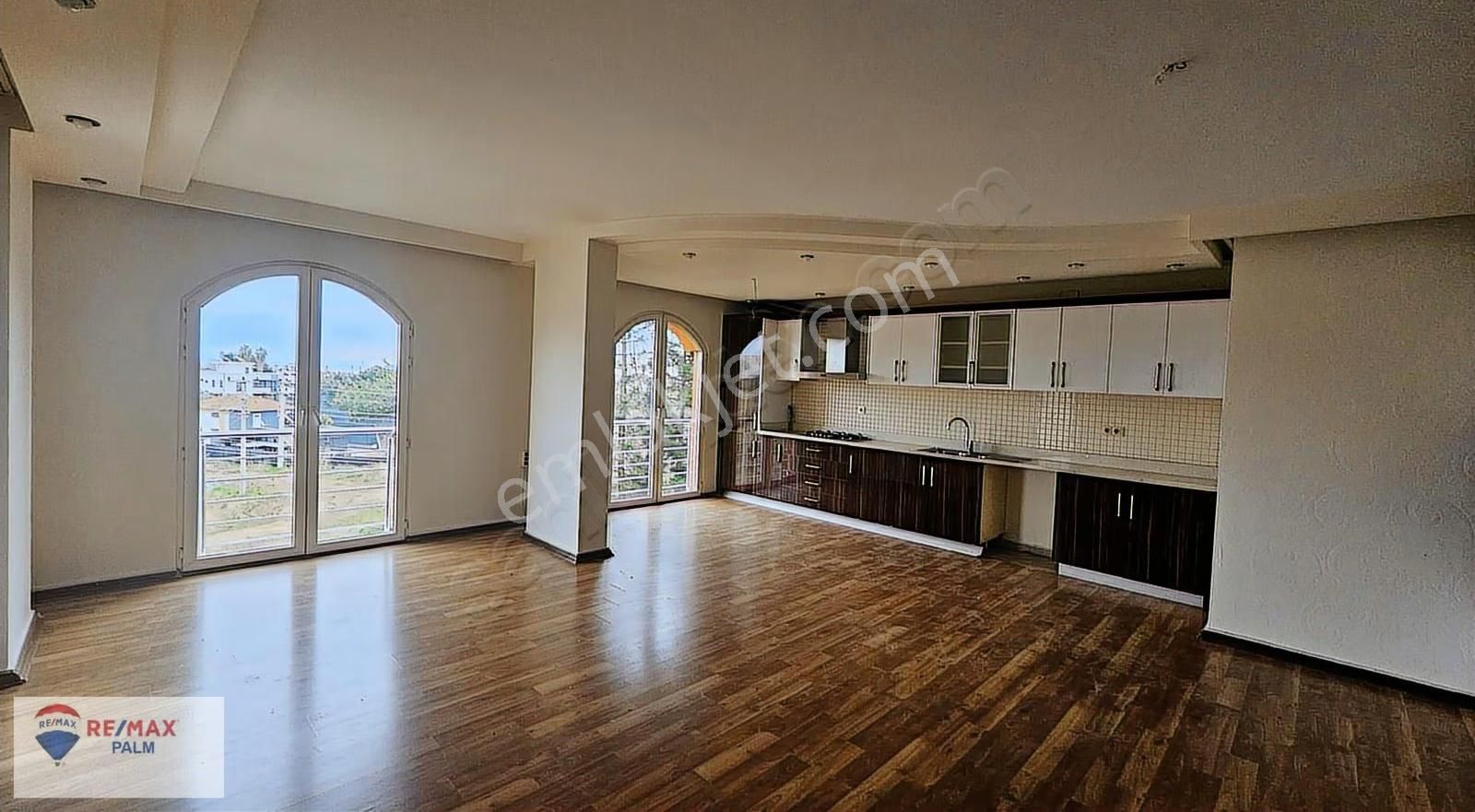 Remax Palm'den Cumhuriyet Konakları'nda 4+1 Kiralık Daire - Görsel 7