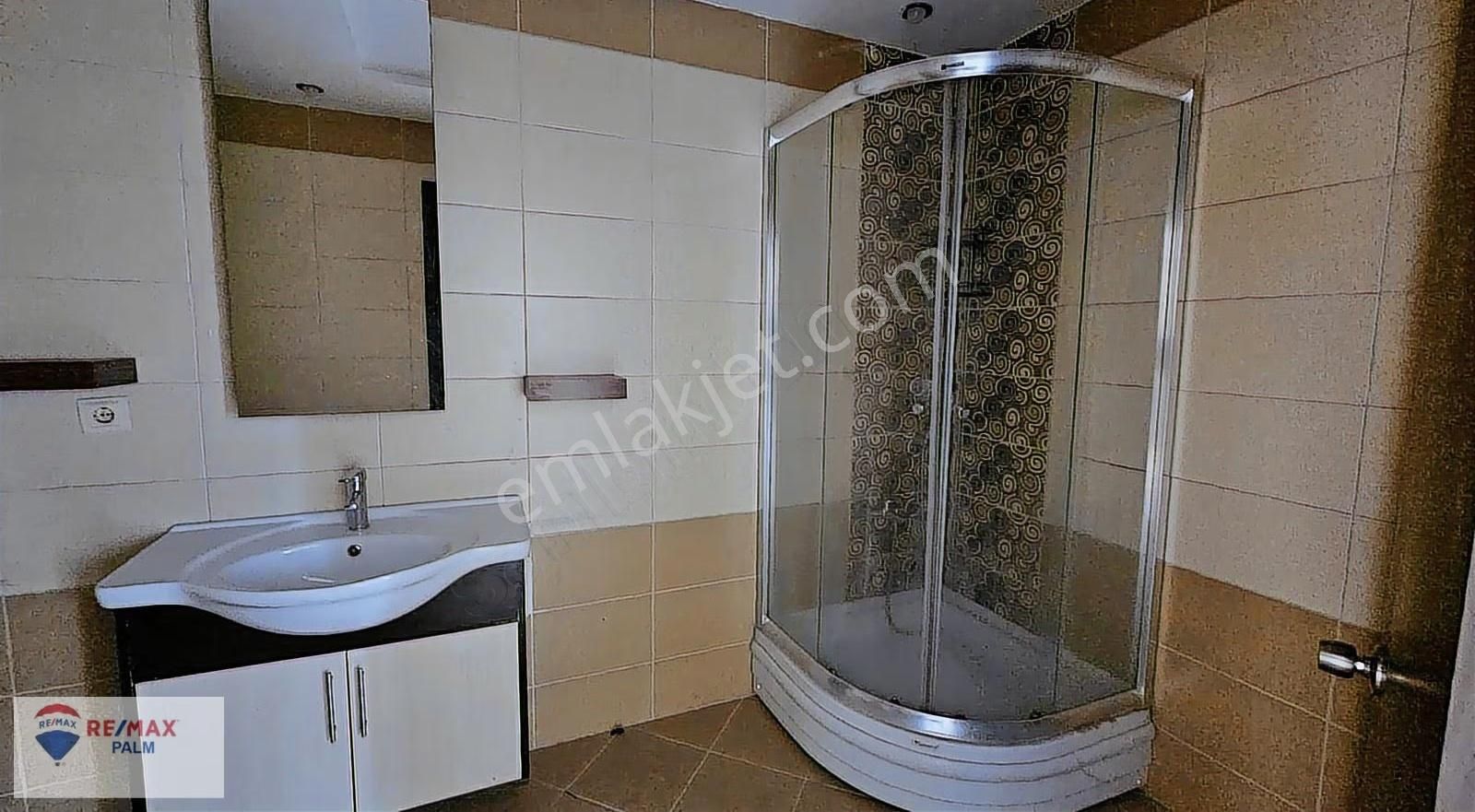Remax Palm'den Cumhuriyet Konakları'nda 4+1 Kiralık Daire - Görsel 23