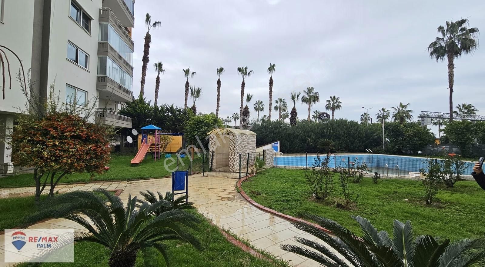 Remax Palm'den Adnan Menderes Blv. Deniz Manzaralı Satılık 4+1 - Görsel 24