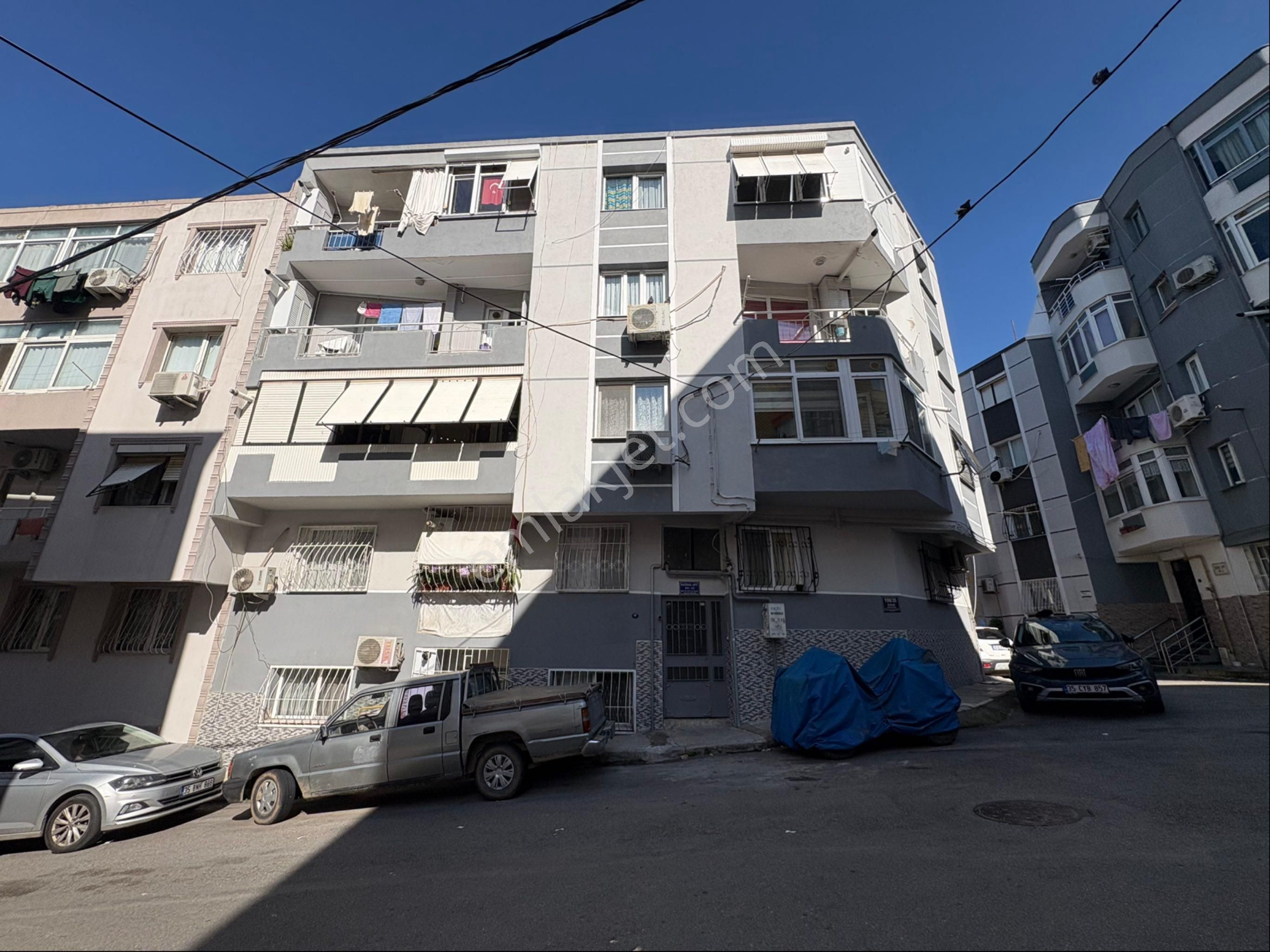 İzmir İnönü Cadde Ve Yeşilyurt Devlet Hastanesi Yakını 2+1 Eşyalı Kiralık Daire