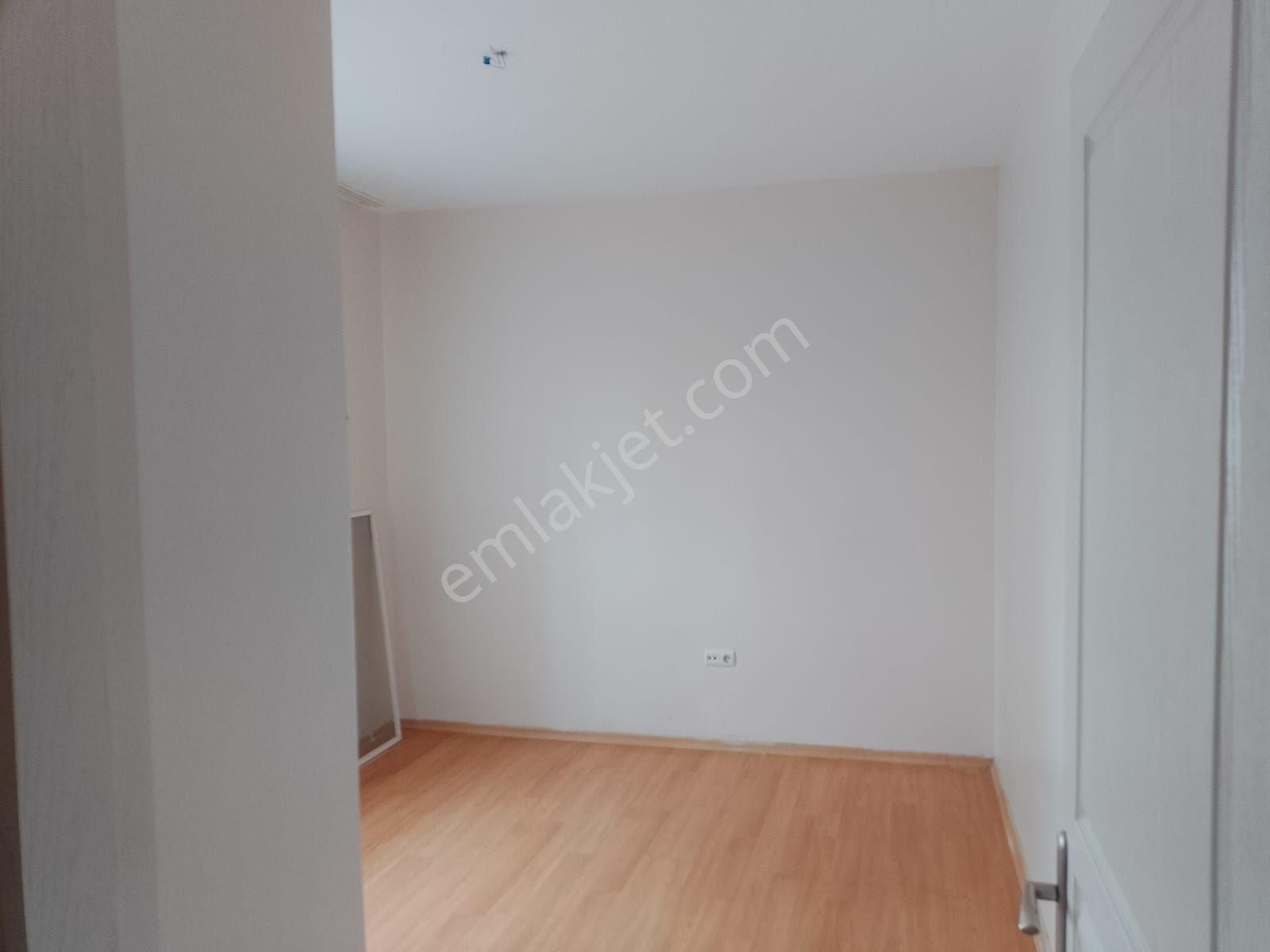 Akçay Emlak'tan Akşehir Kozağaç Tokide Bakımlı Asansörlü Ara Kat Satılık 3+1 Daire - Görsel 10