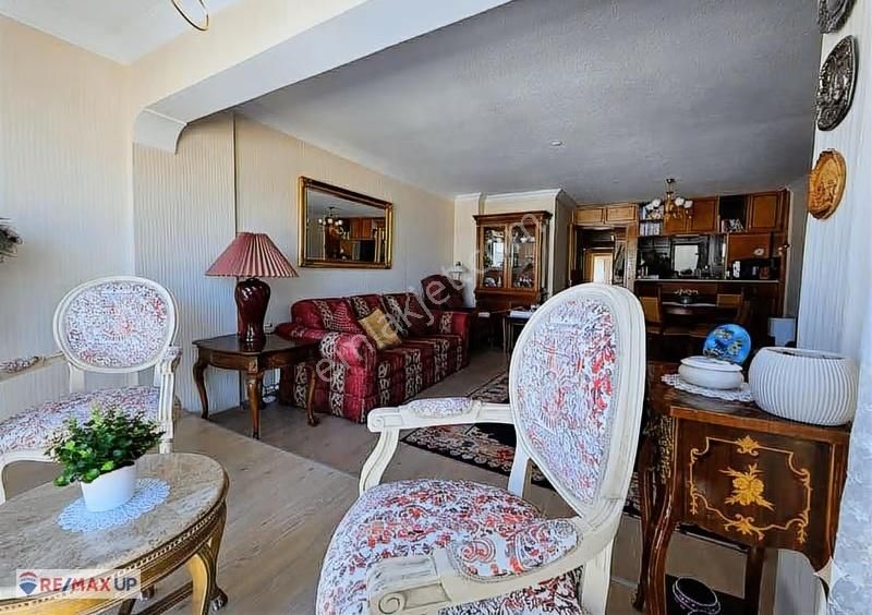 Hatay İnönü Caddesinde Metroya Yakın Arakat 3+1 Satılık Daire - Görsel 3