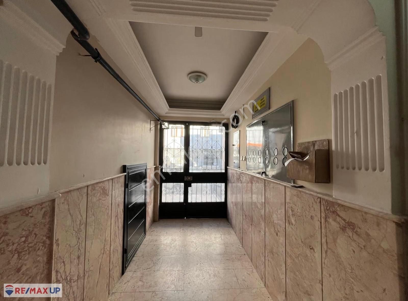 Merkezi Konumda Metro Yakını Kiralık Daire - Görsel 7