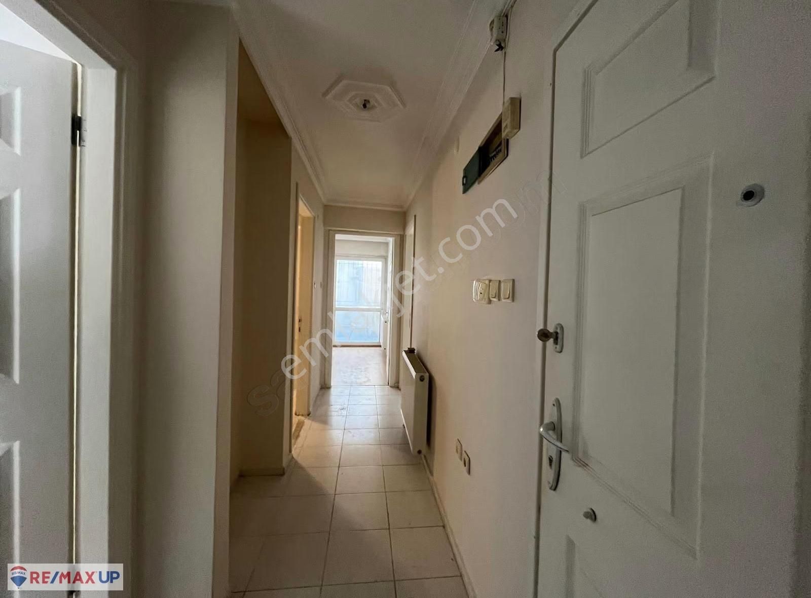 Merkezi Konumda Metro Yakını Kiralık Daire - Görsel 19