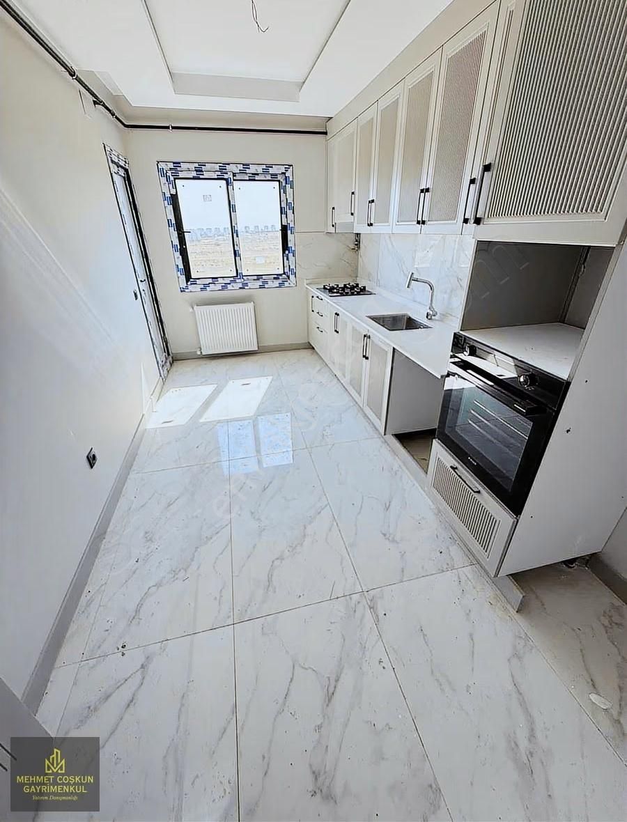 Esentepede 7/24 Güvenlikli Havuzlu Sitede Satılık 3+1 Daire - Görsel 8