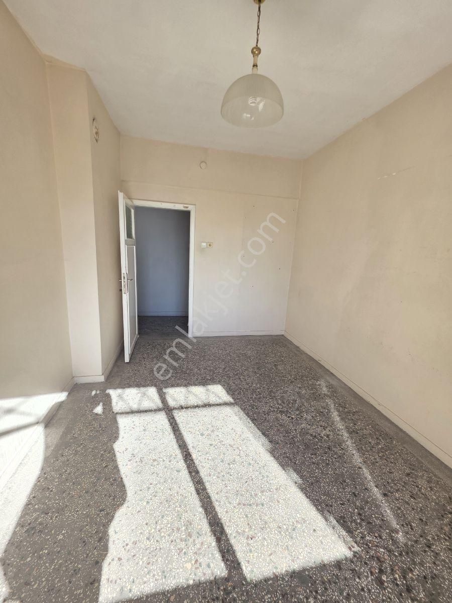 Mesudiye Mah 3 Katlının 3 Cu Katı 3+1 Acill Satılık Turgut Emlak