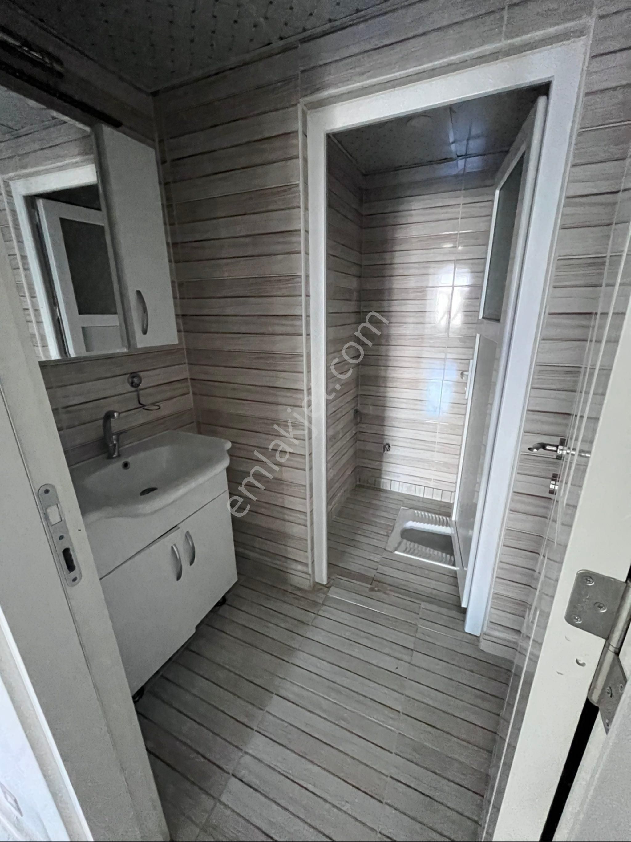 Oğuzeli Belediye Civarı Geniş Ve Ferah 2+1 Fırsat Daire - Görsel 7