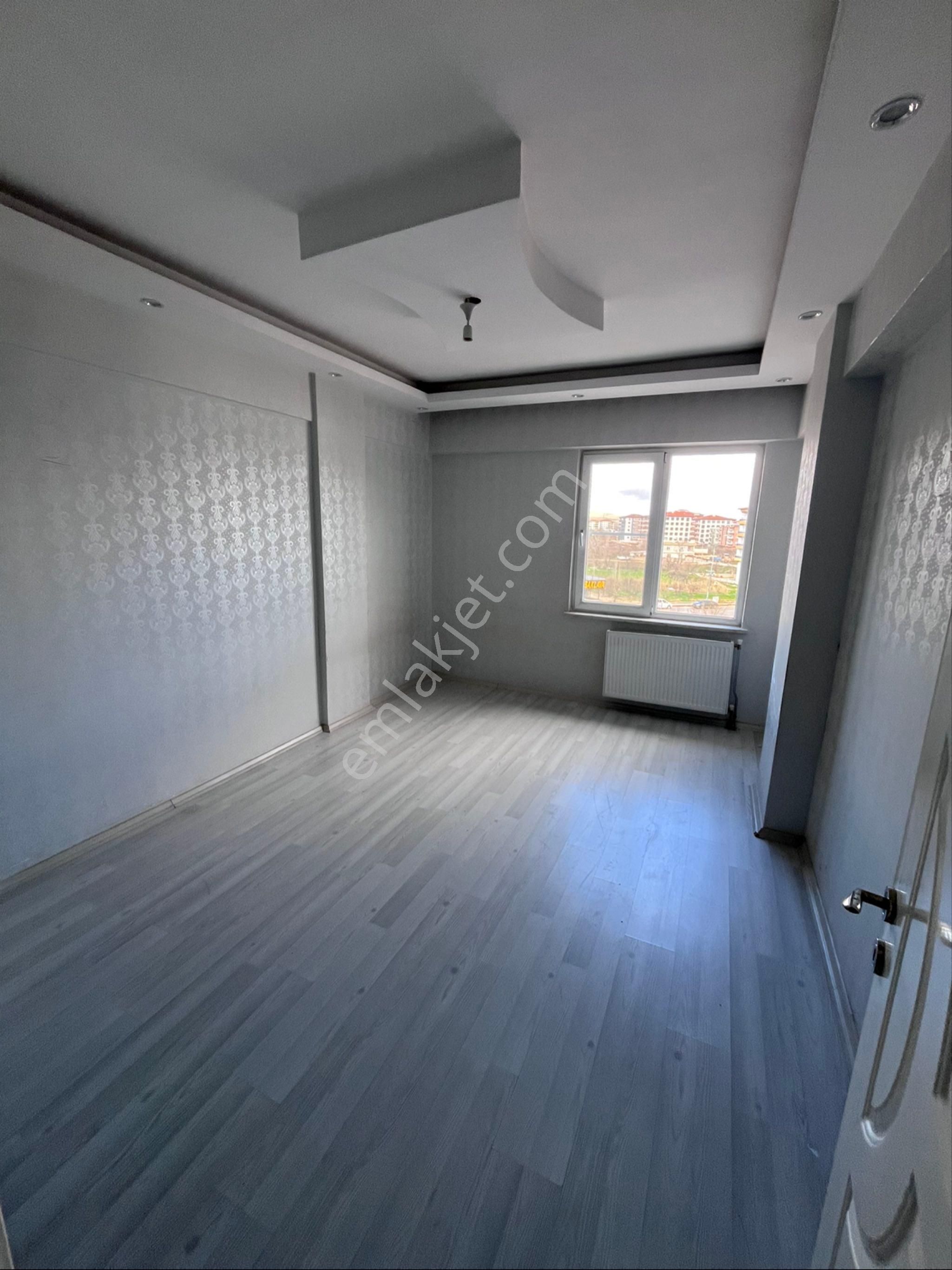 Oğuzeli Belediye Civarı Geniş Ve Ferah 2+1 Fırsat Daire - Görsel 13