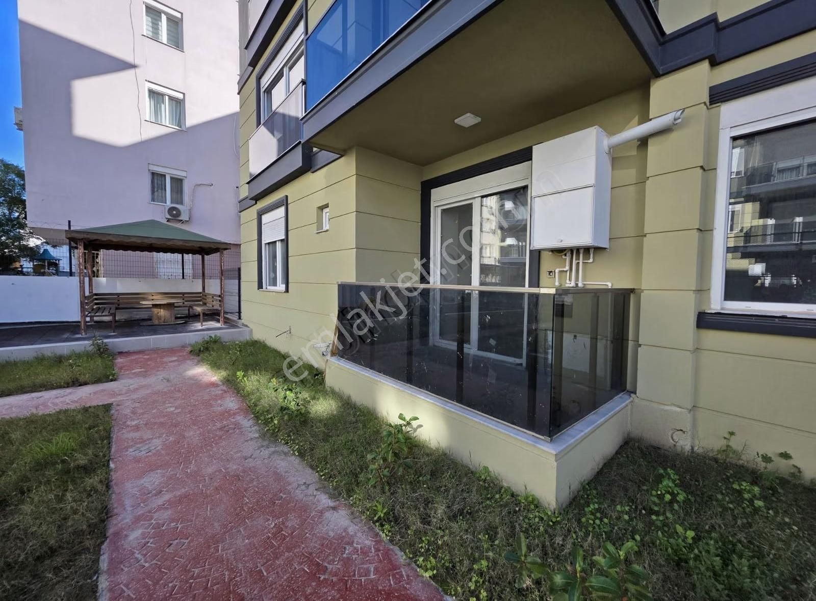 Kızıltoprak Havuzlu Yerden Isıtmalı 1+1 Kiralık Sıfır Daire - Görsel 25