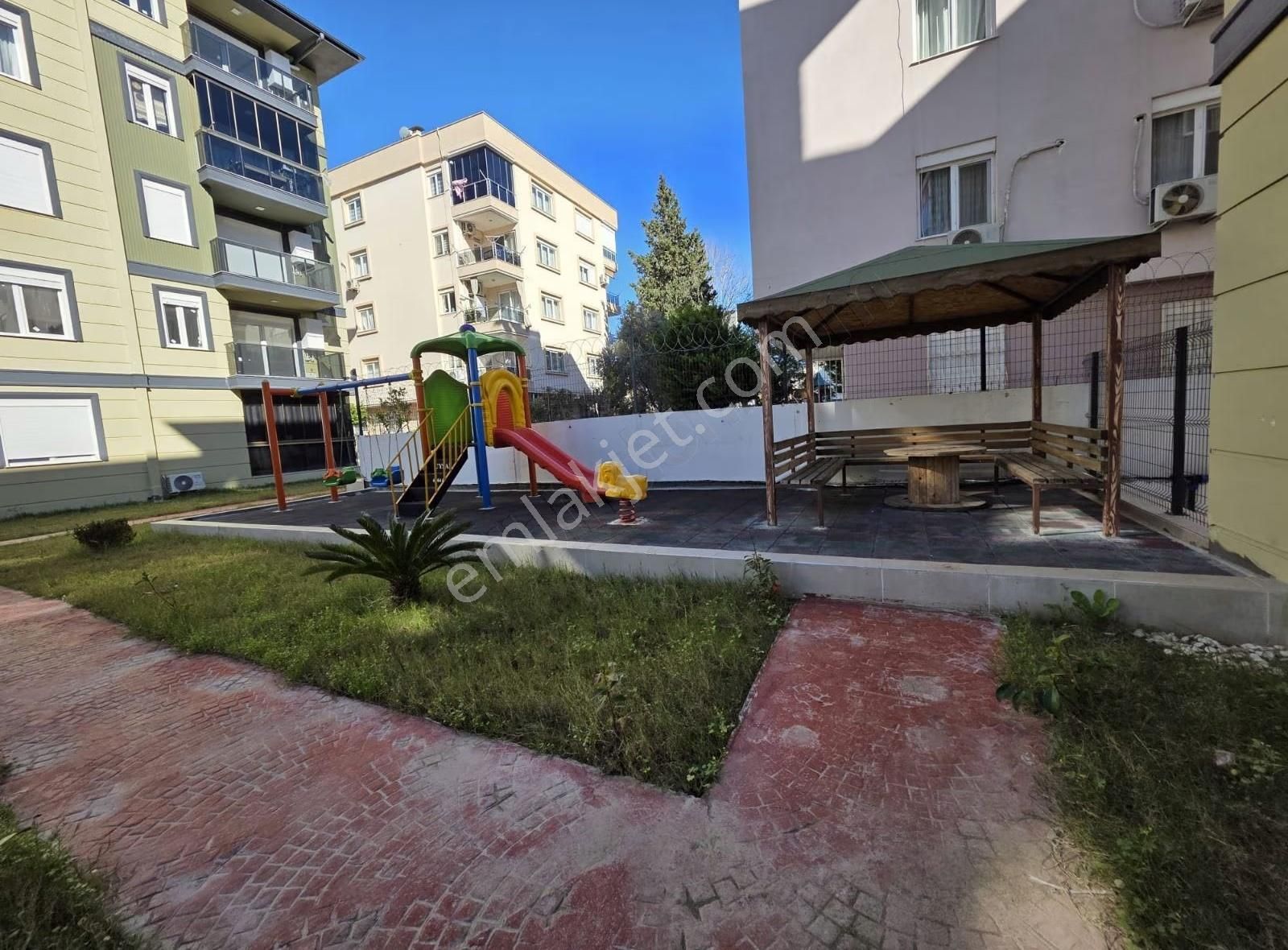 Kızıltoprak Havuzlu Yerden Isıtmalı 1+1 Kiralık Sıfır Daire - Görsel 4