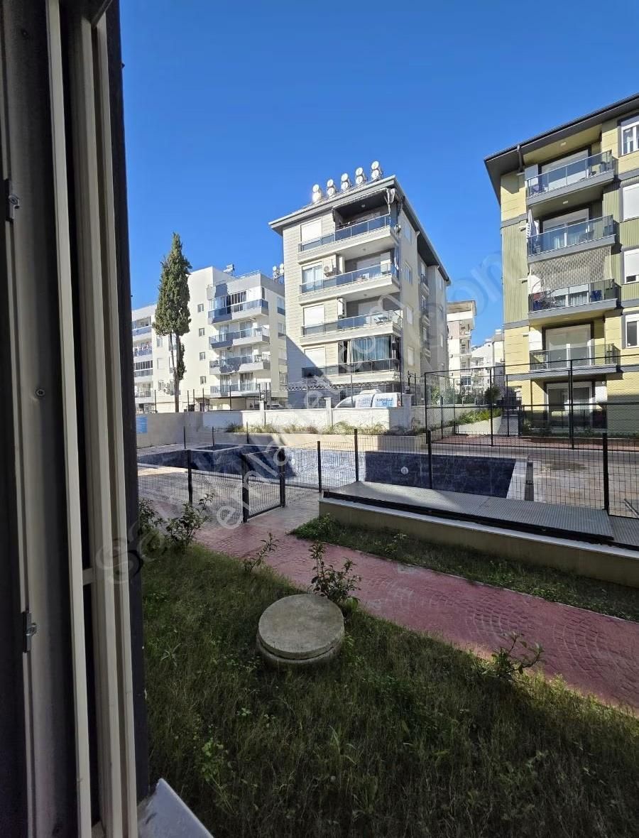 Kızıltoprak Havuzlu Yerden Isıtmalı 1+1 Kiralık Sıfır Daire - Görsel 24