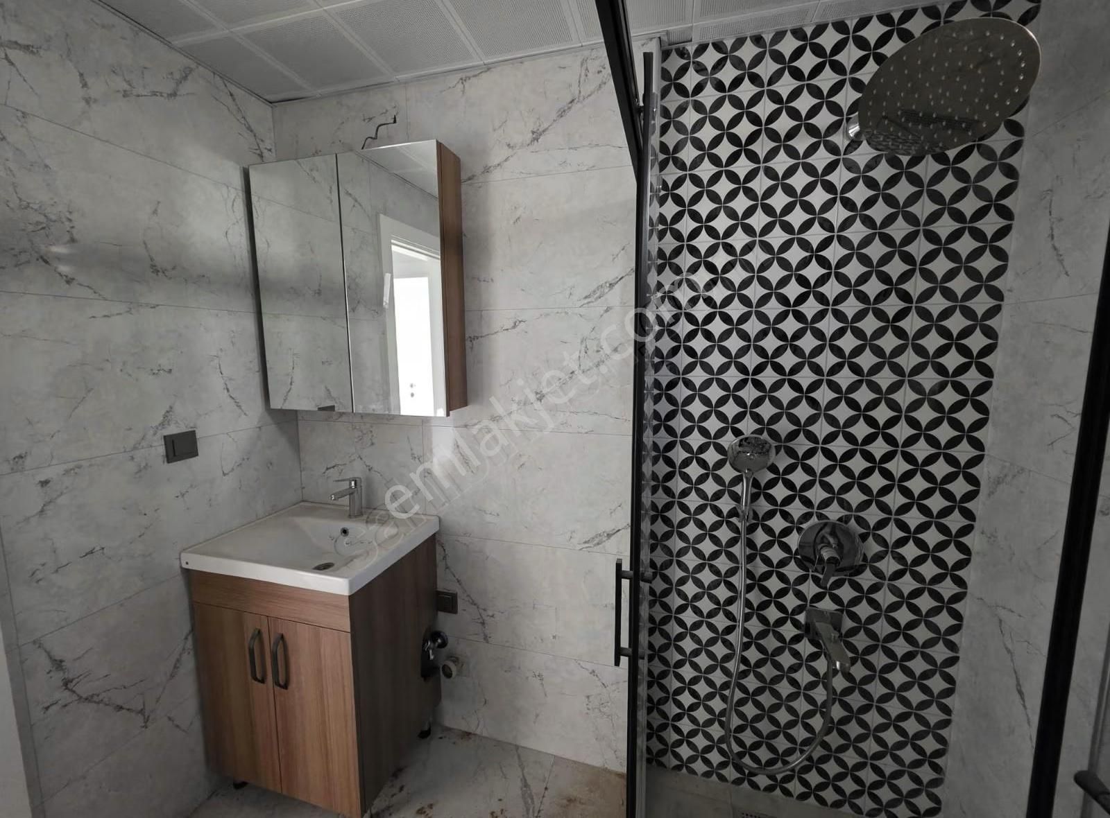 Kızıltoprak Havuzlu Yerden Isıtmalı 1+1 Kiralık Sıfır Daire - Görsel 2