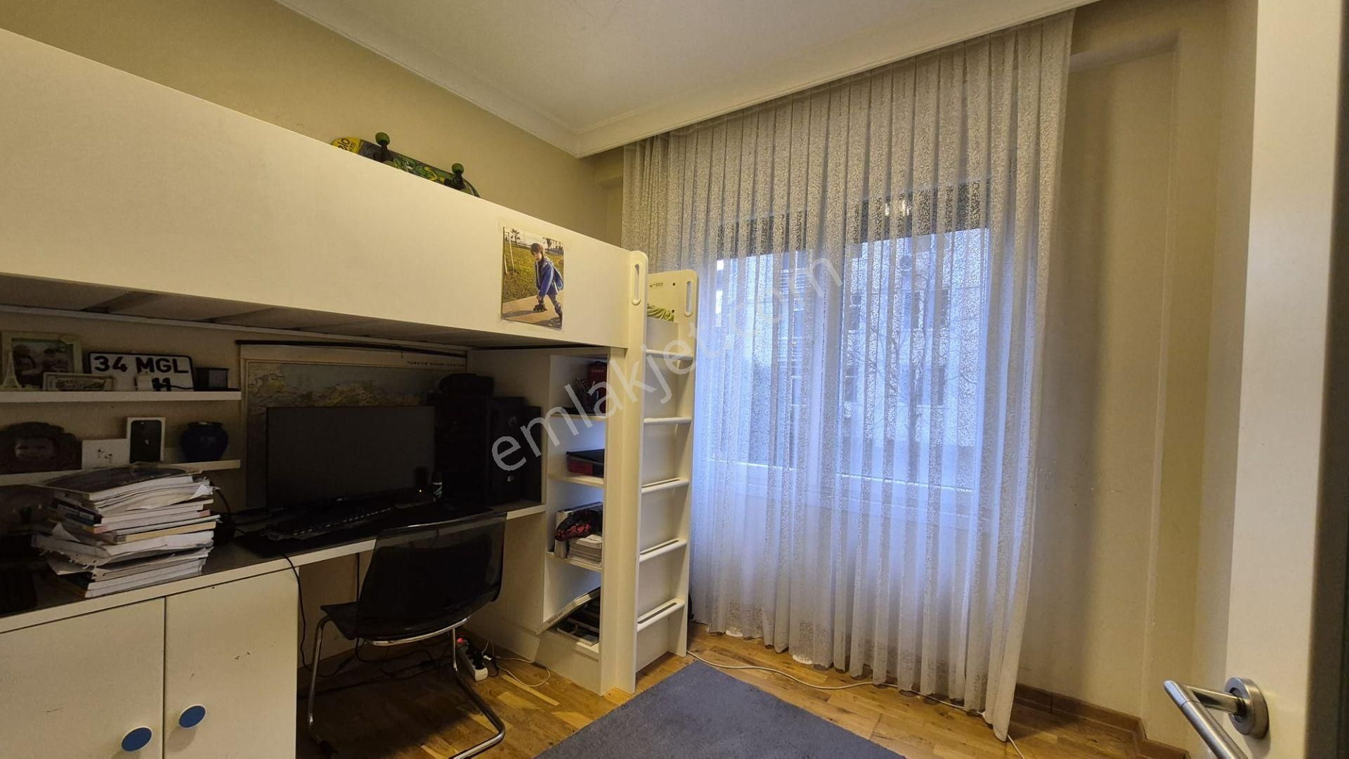 Kadıköy Kızıltoprak Bağdat Cad 90 Mt Mesafede Satılık 3+1 Daire - Görsel 12