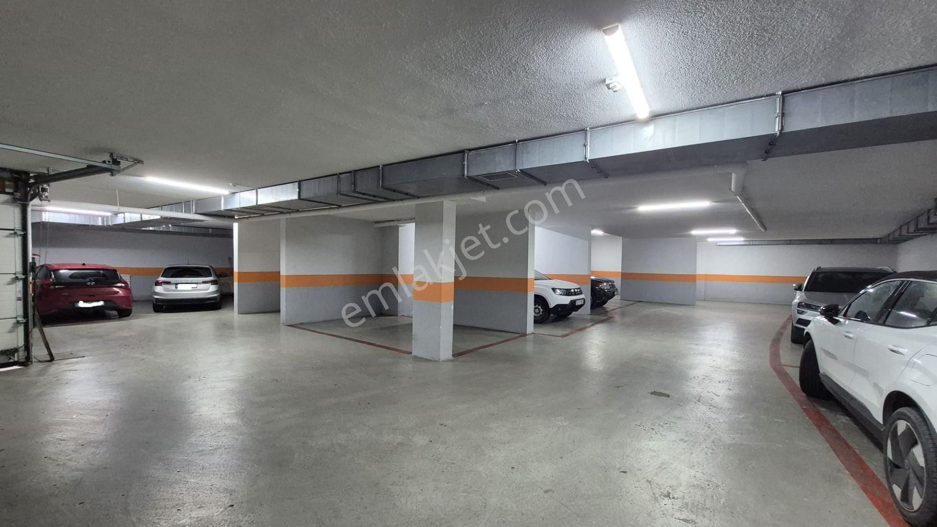 Kadıköy Kızıltoprak Bağdat Cad 90 Mt Mesafede Satılık 3+1 Daire - Görsel 32