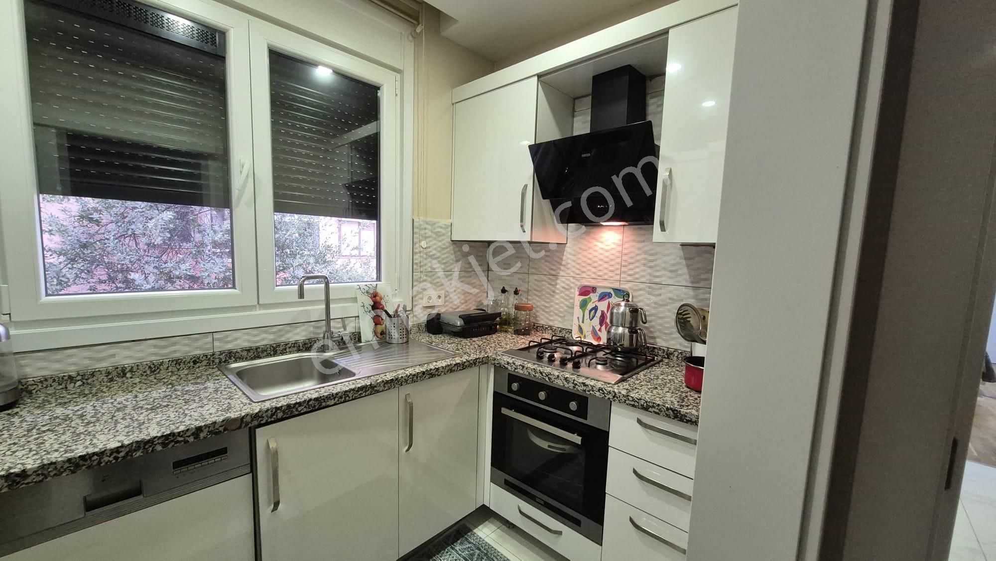 Kadıköy Kızıltoprak Bağdat Cad 90 Mt Mesafede Satılık 3+1 Daire - Görsel 17
