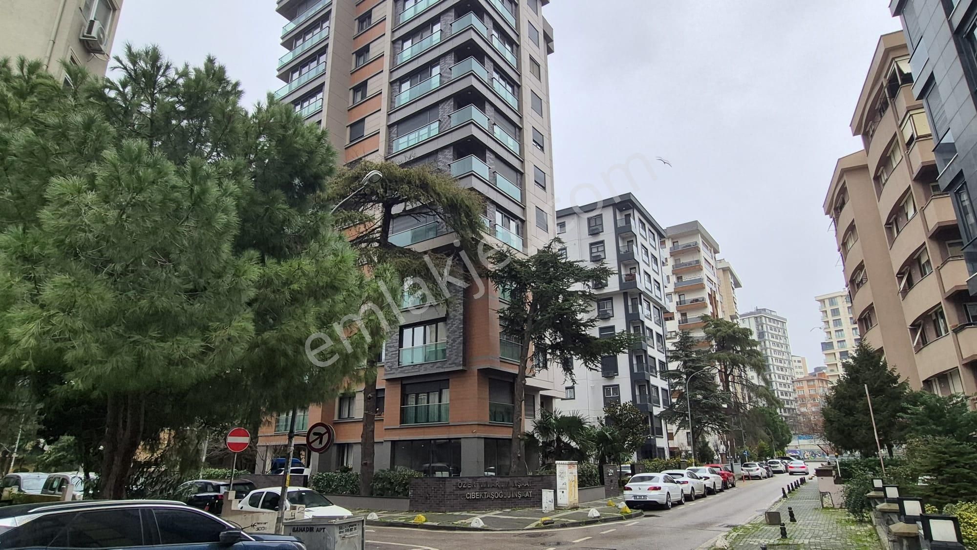 Kadıköy Kızıltoprak Bağdat Cad 90 Mt Mesafede Satılık 3+1 Daire