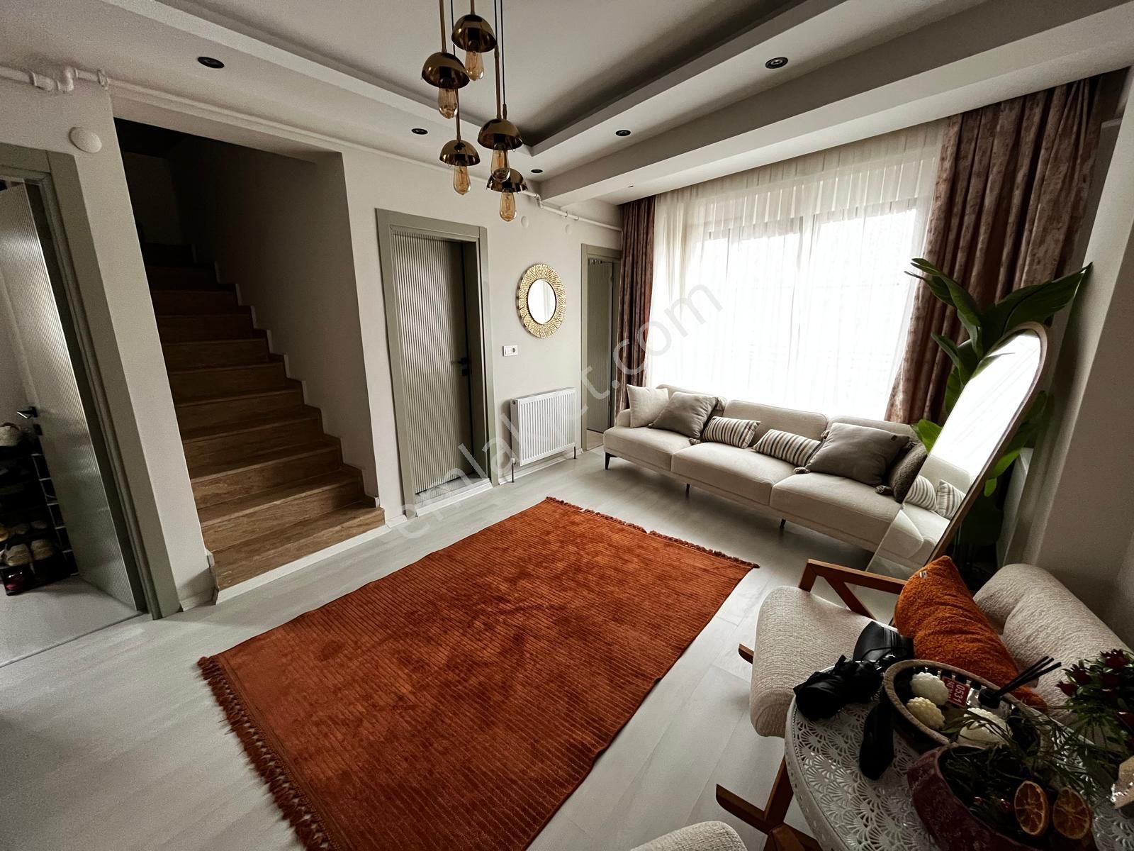 Cb King'den Gaziosmapaşa Mahallesi 3+1 Satılık Dubleks - Görsel 5