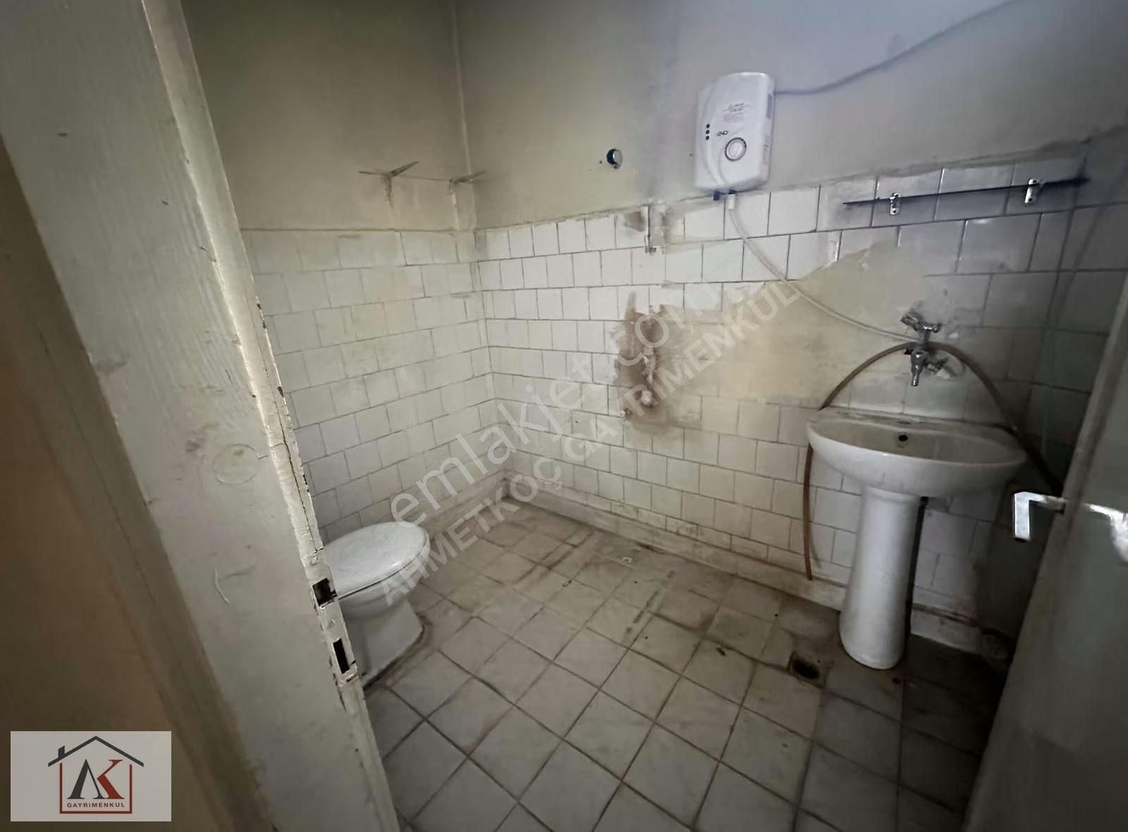 Halıcılar Sitesi Karşısı 3+1 Zemin - Görsel 3