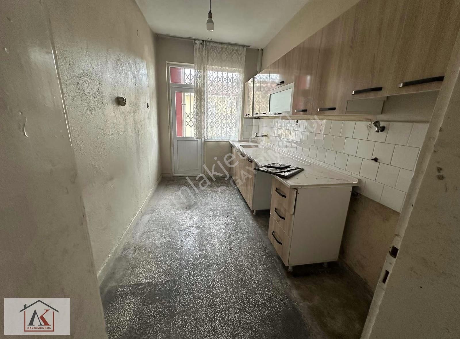 Halıcılar Sitesi Karşısı 3+1 Zemin - Görsel 4