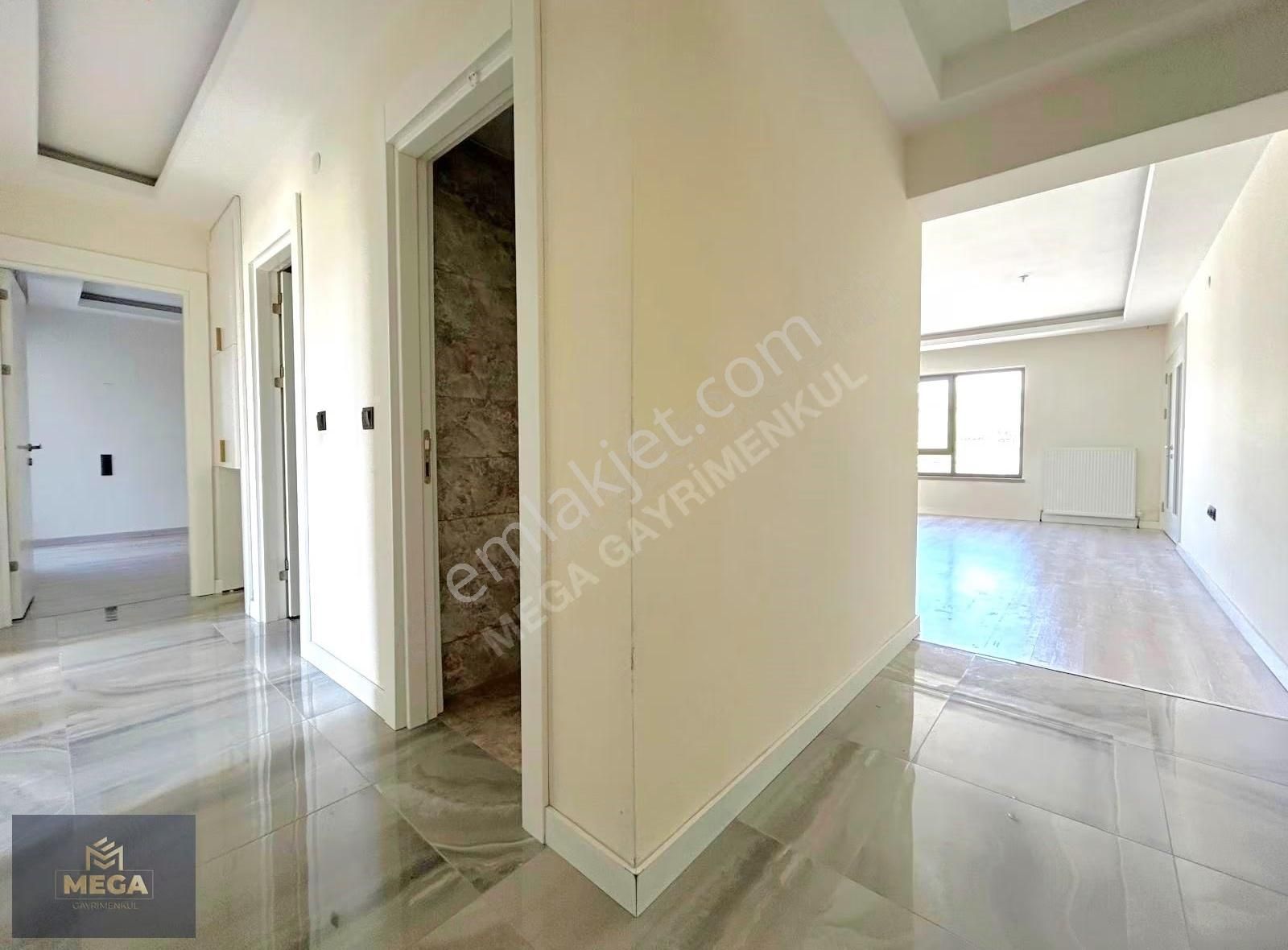 Mega'dan Millet Bahcesi Yanı Yüksek Katta Emsalsiz 4.5+1 Daire_ - Görsel 25