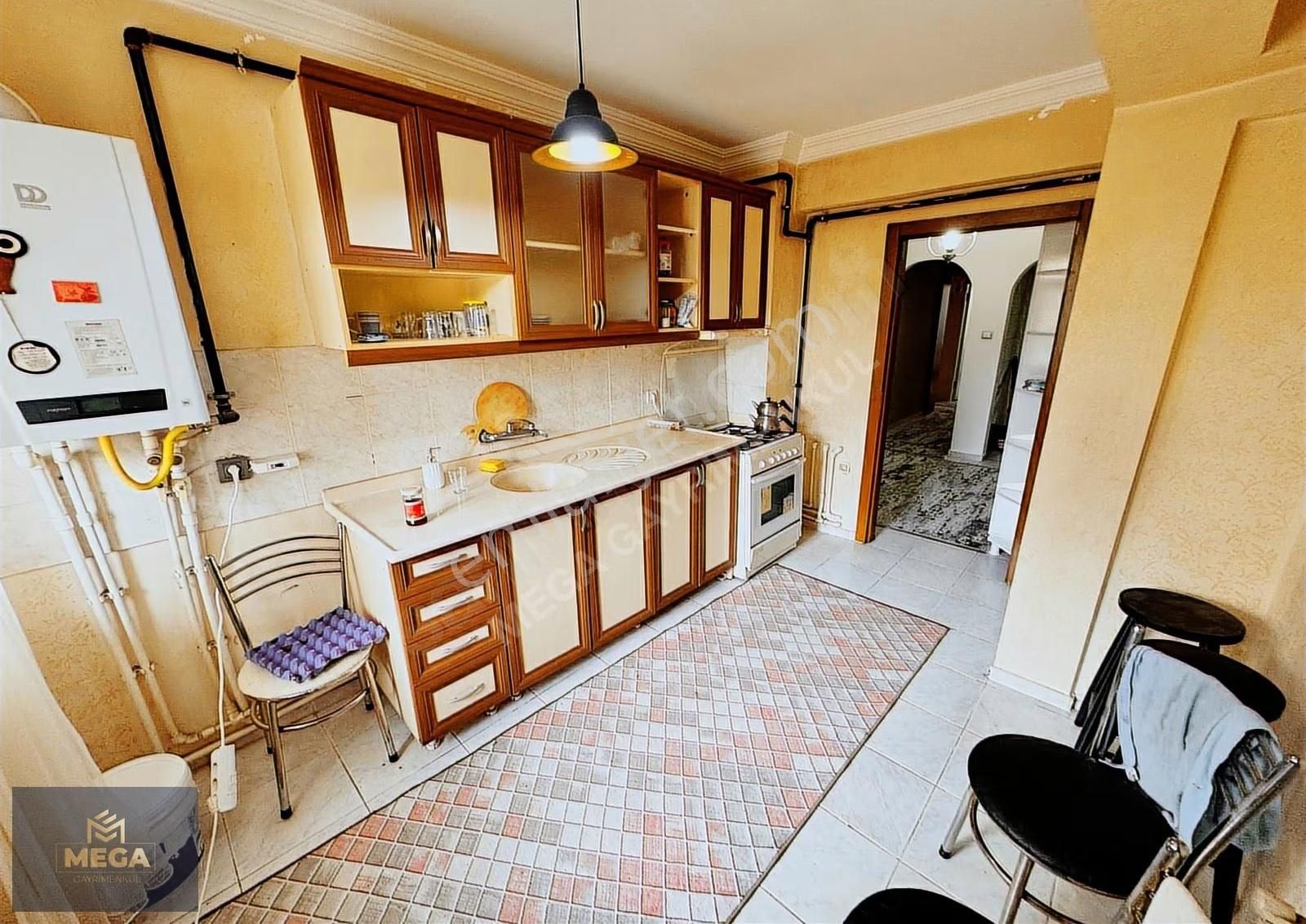 25 Bin Kira Getirili Ön Cephekat Konumluyerden Yüksek Ful Eşyalı