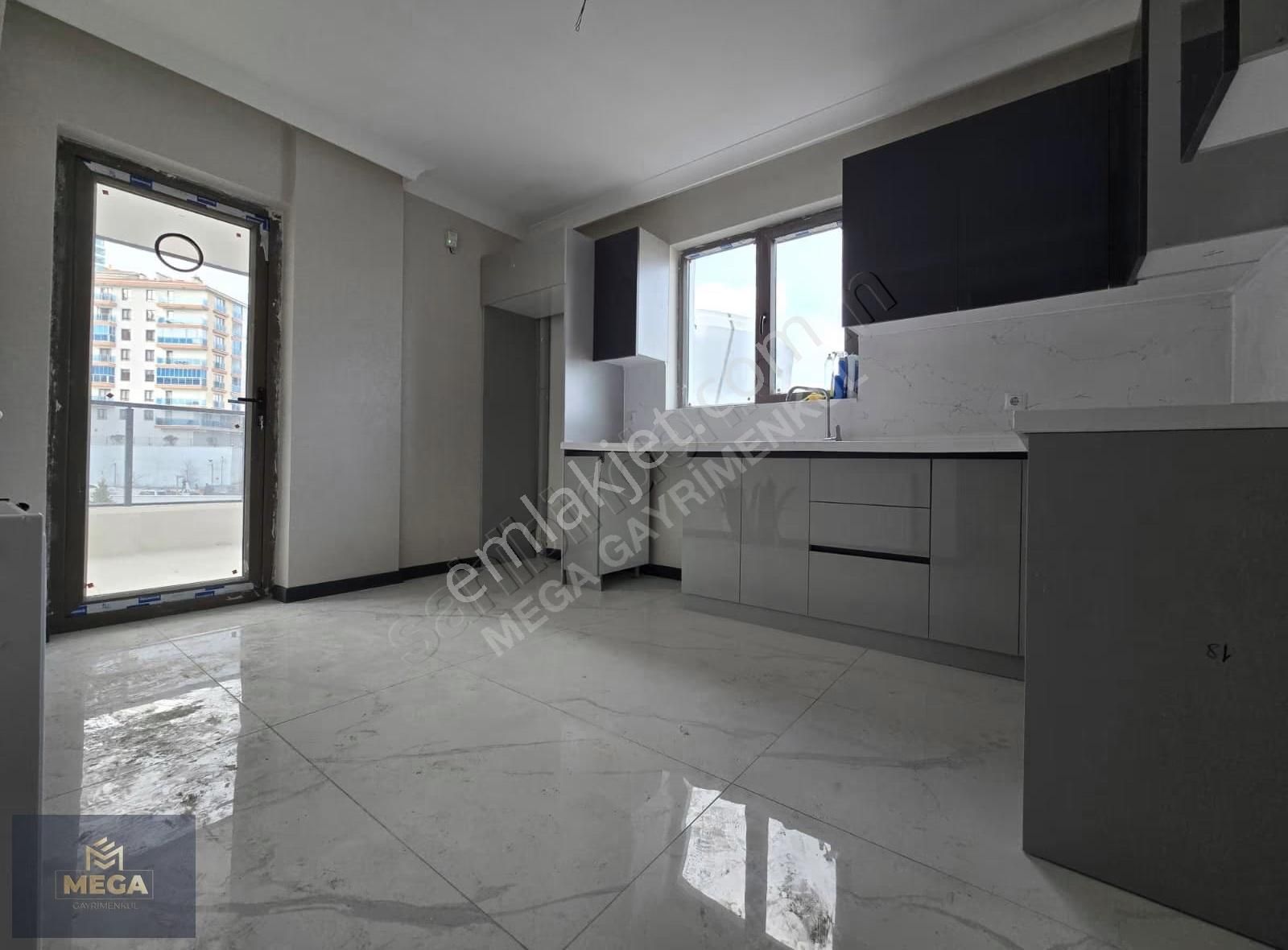 Kuşcağız Mh.hastane Karşısı '0',lüx Yapılı,ebeveynli 150m2 4+1 D - Görsel 18