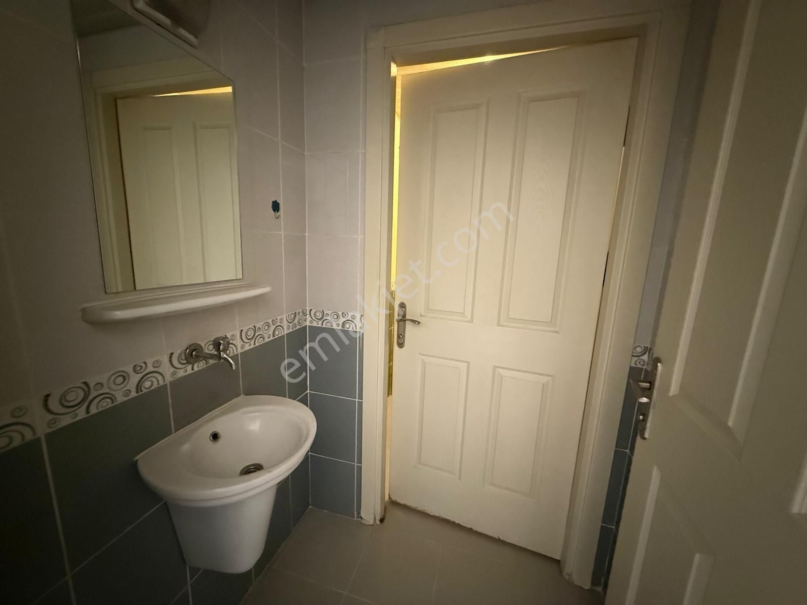 Altınevler Mah. Ayyıldız Sitesinde 3. Katta 3+1 Kiralık Daire - Görsel 6