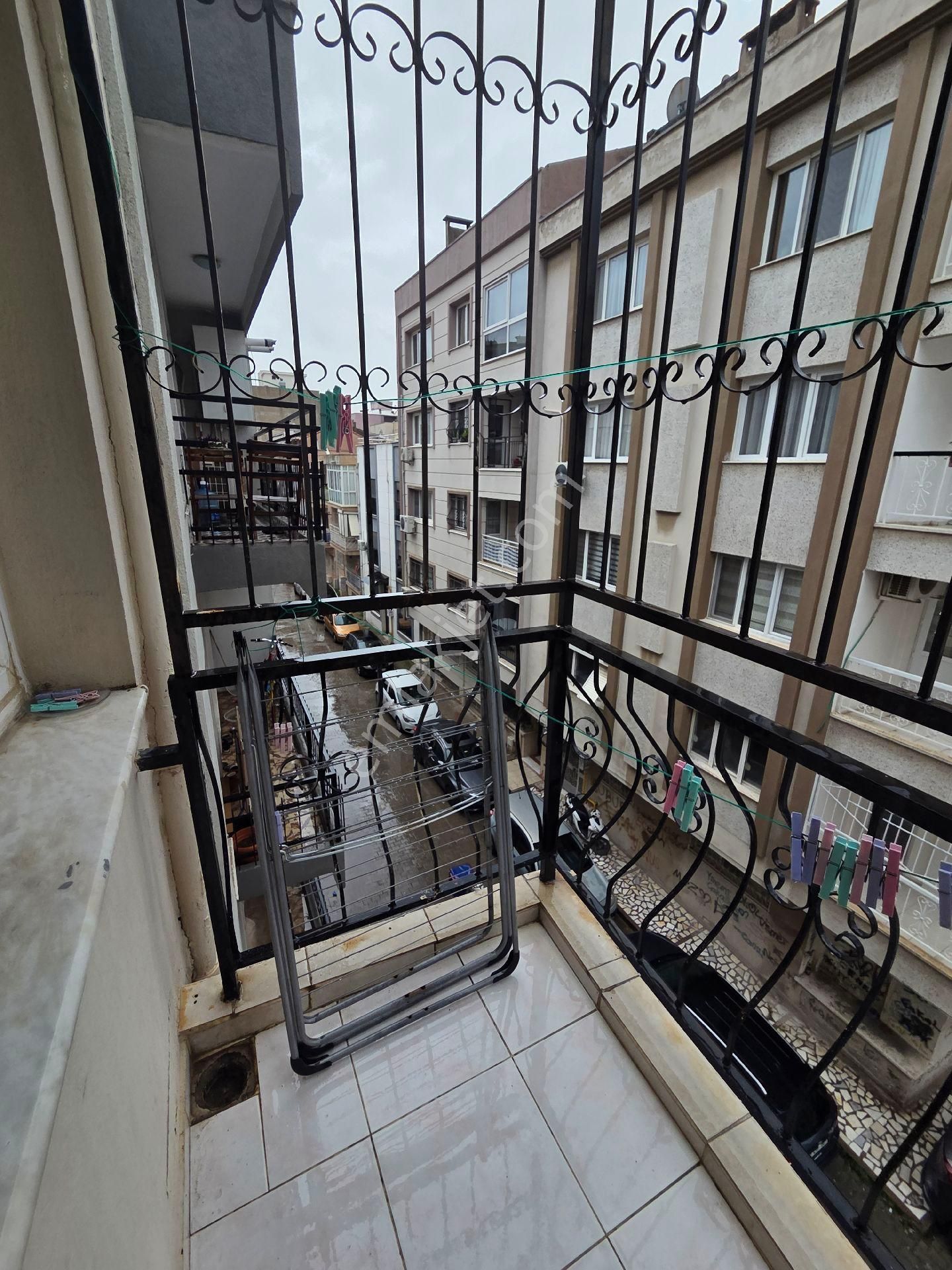 Bornova Merkez Eşyalı Doğalgazlı - Görsel 10