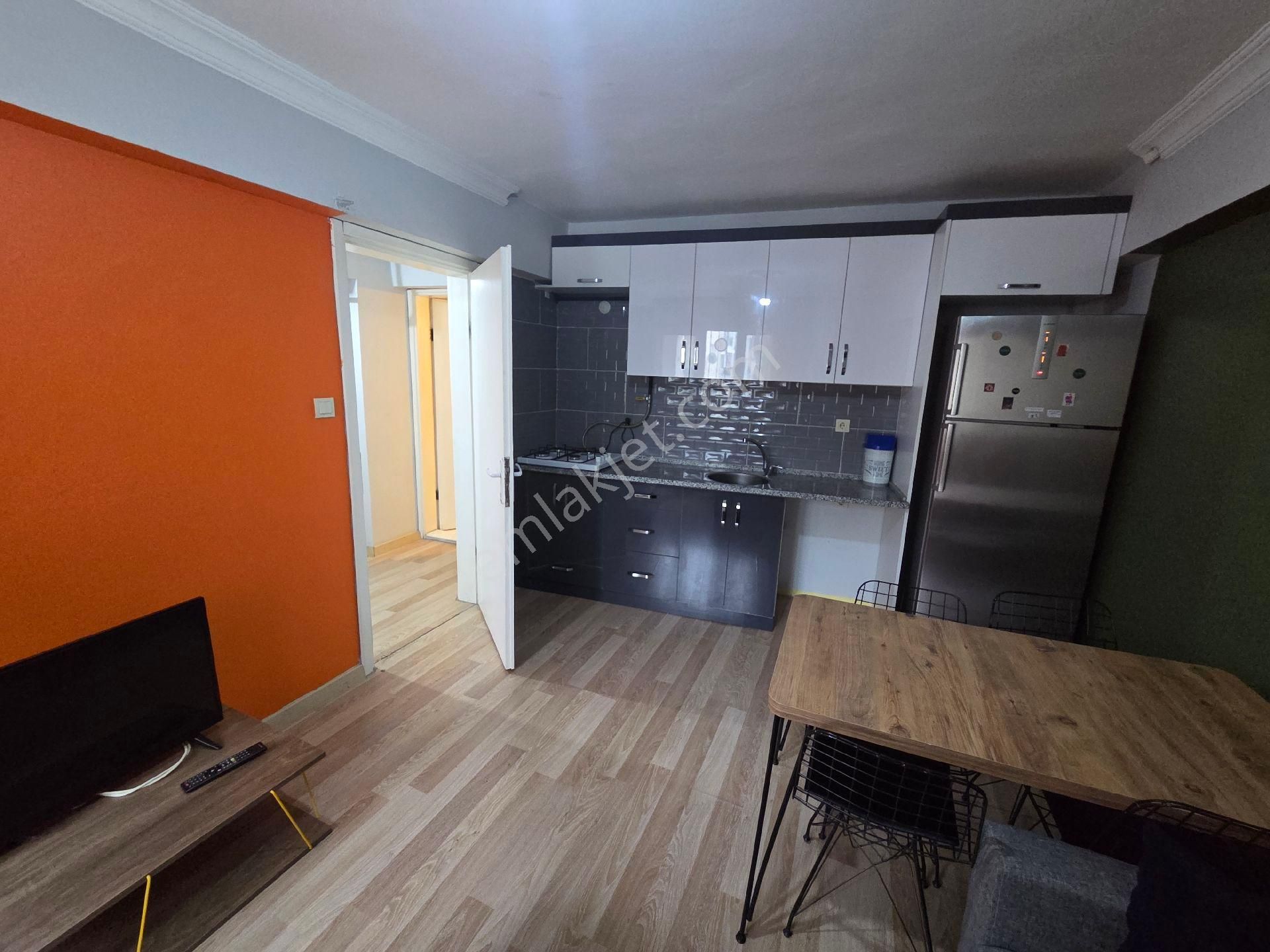 Bornova Merkez Eşyalı Doğalgazlı - Görsel 5