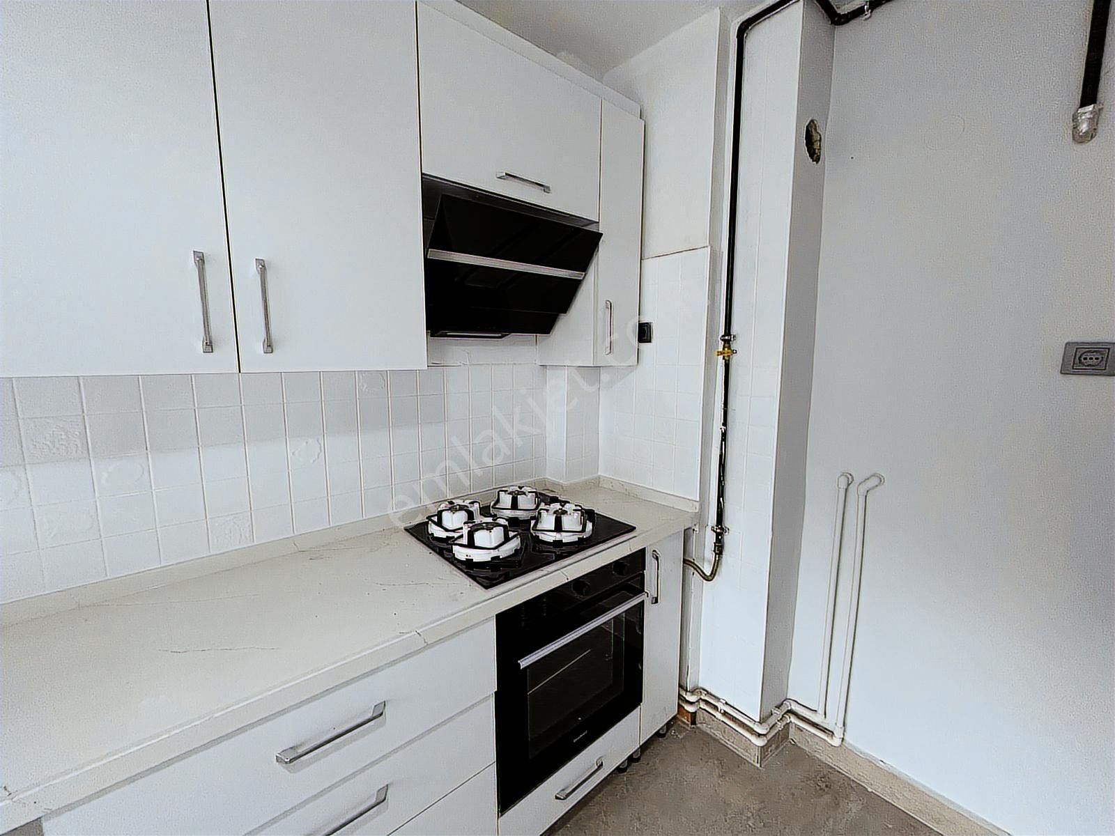 Keçiörende Hakan Sitesi Ara Kat Asansörlü - Görsel 27