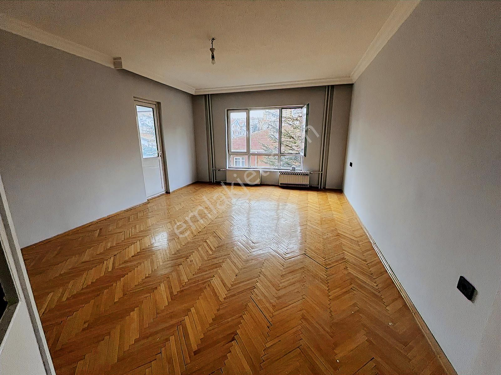 Keçiörende Hakan Sitesi Ara Kat Asansörlü - Görsel 25