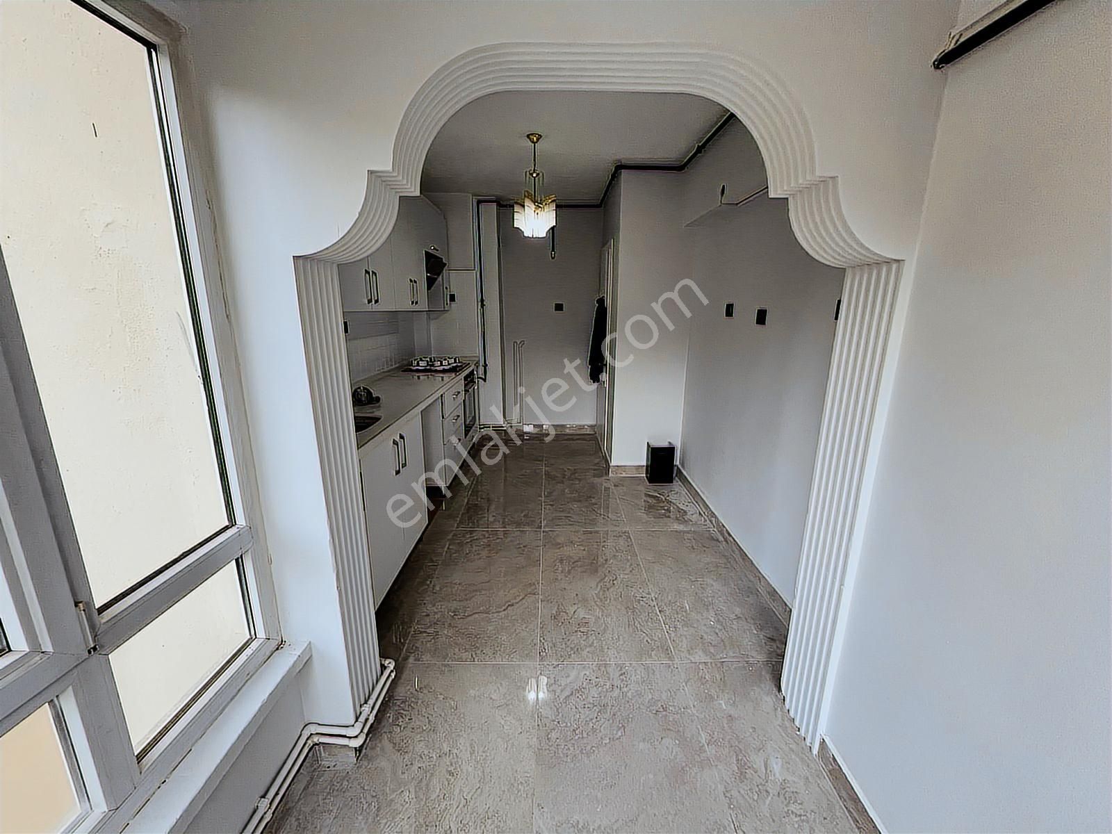 Keçiörende Hakan Sitesi Ara Kat Asansörlü - Görsel 28