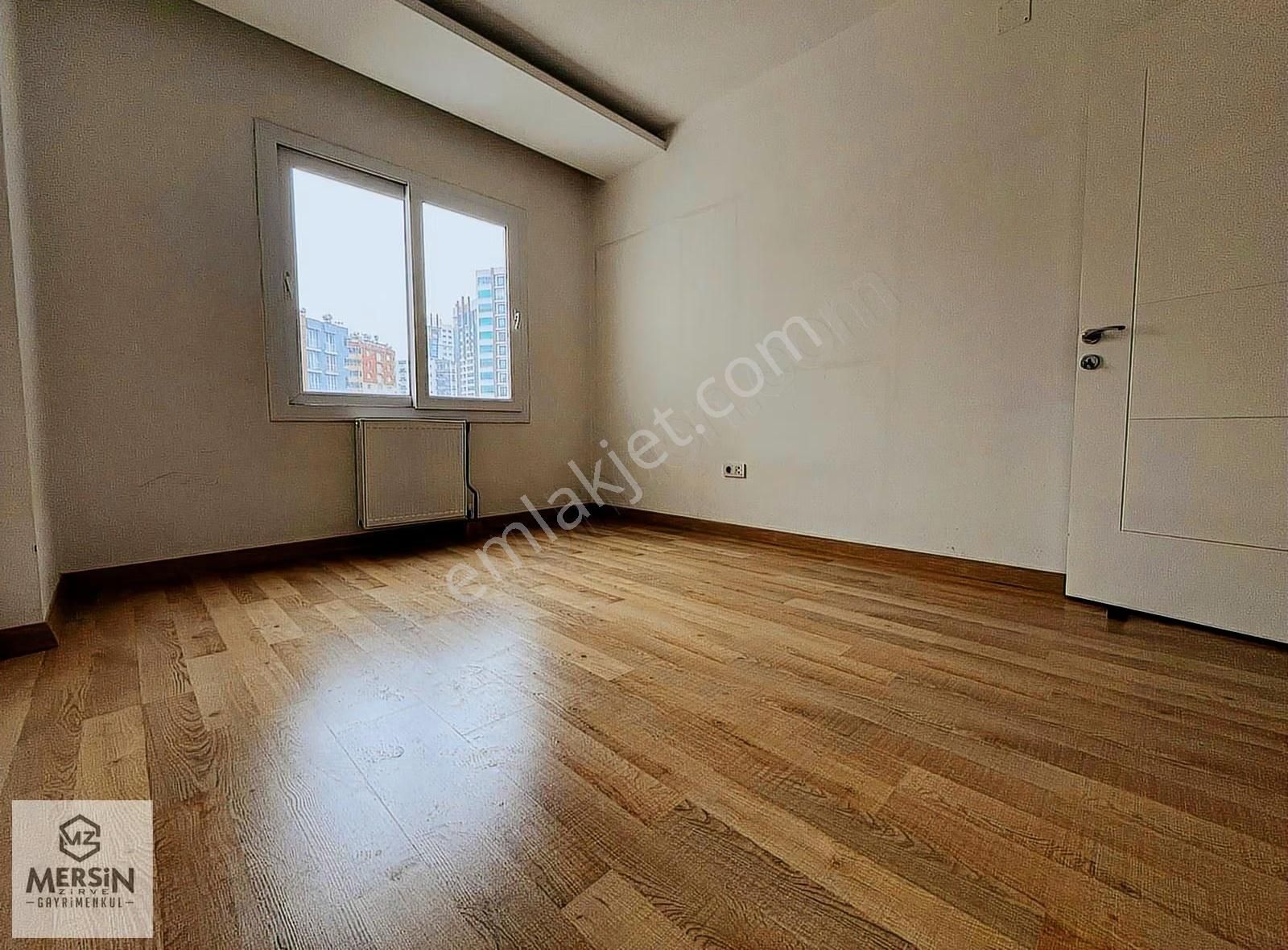 Mezitli Merkez'de Satılık 4+1, 149m² Geniş Balkonlu Daire - Görsel 15