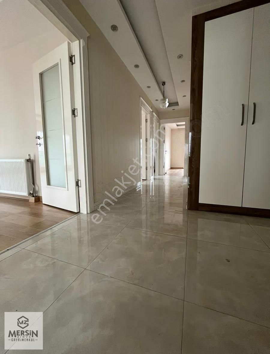 Mezitli Merkez'de Satılık 4+1, 149m² Geniş Balkonlu Daire - Görsel 4