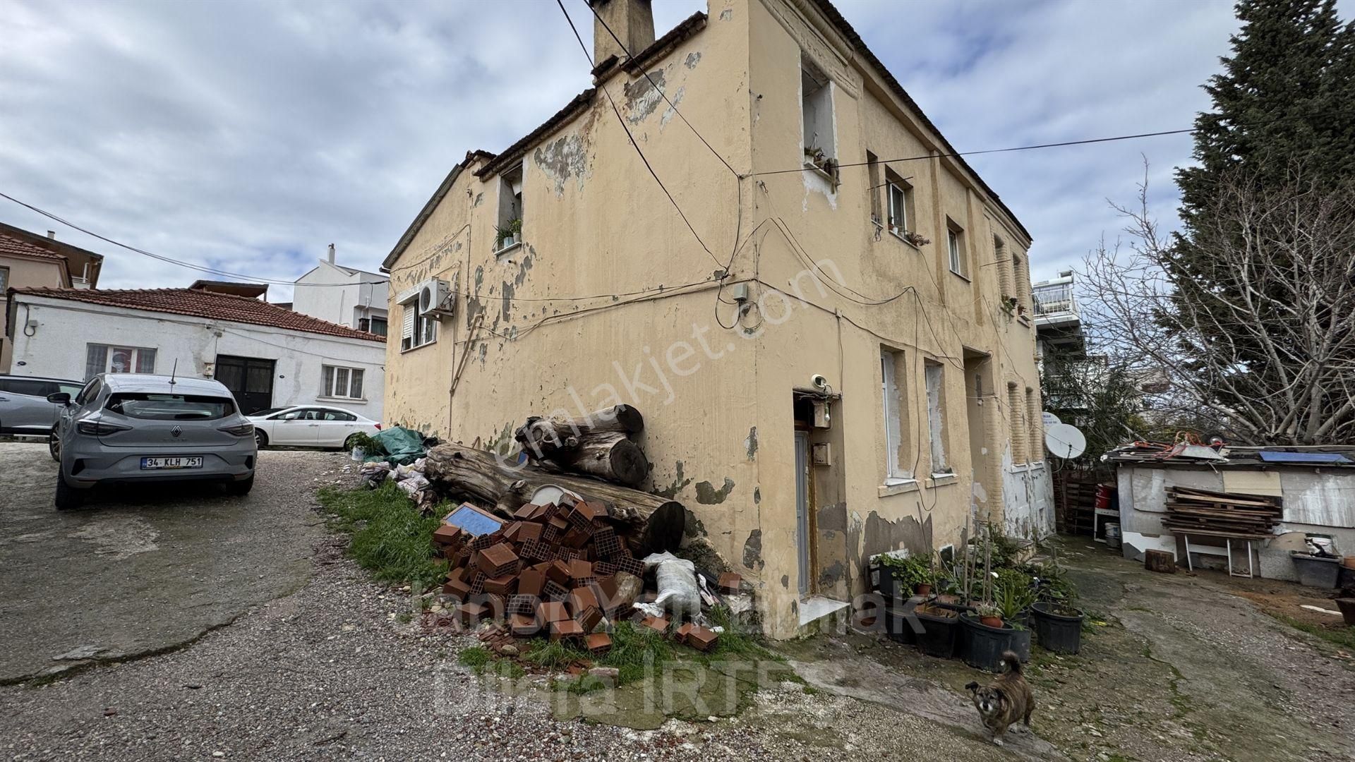 Urla Sanat Sokağı Yakını Bahçeli 8+3 Satılık Müstakil - Görsel 7