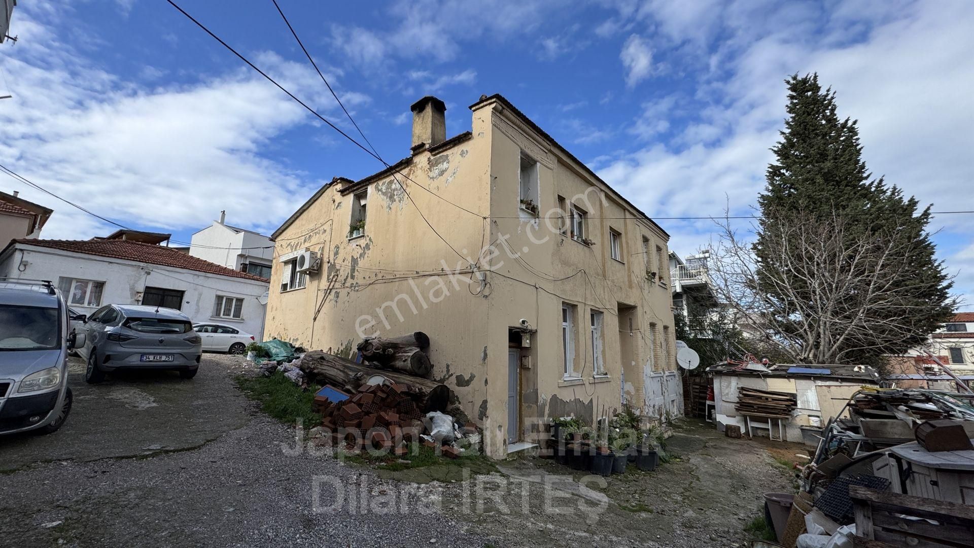 Urla Sanat Sokağı Yakını Bahçeli 8+3 Satılık Müstakil - Görsel 16