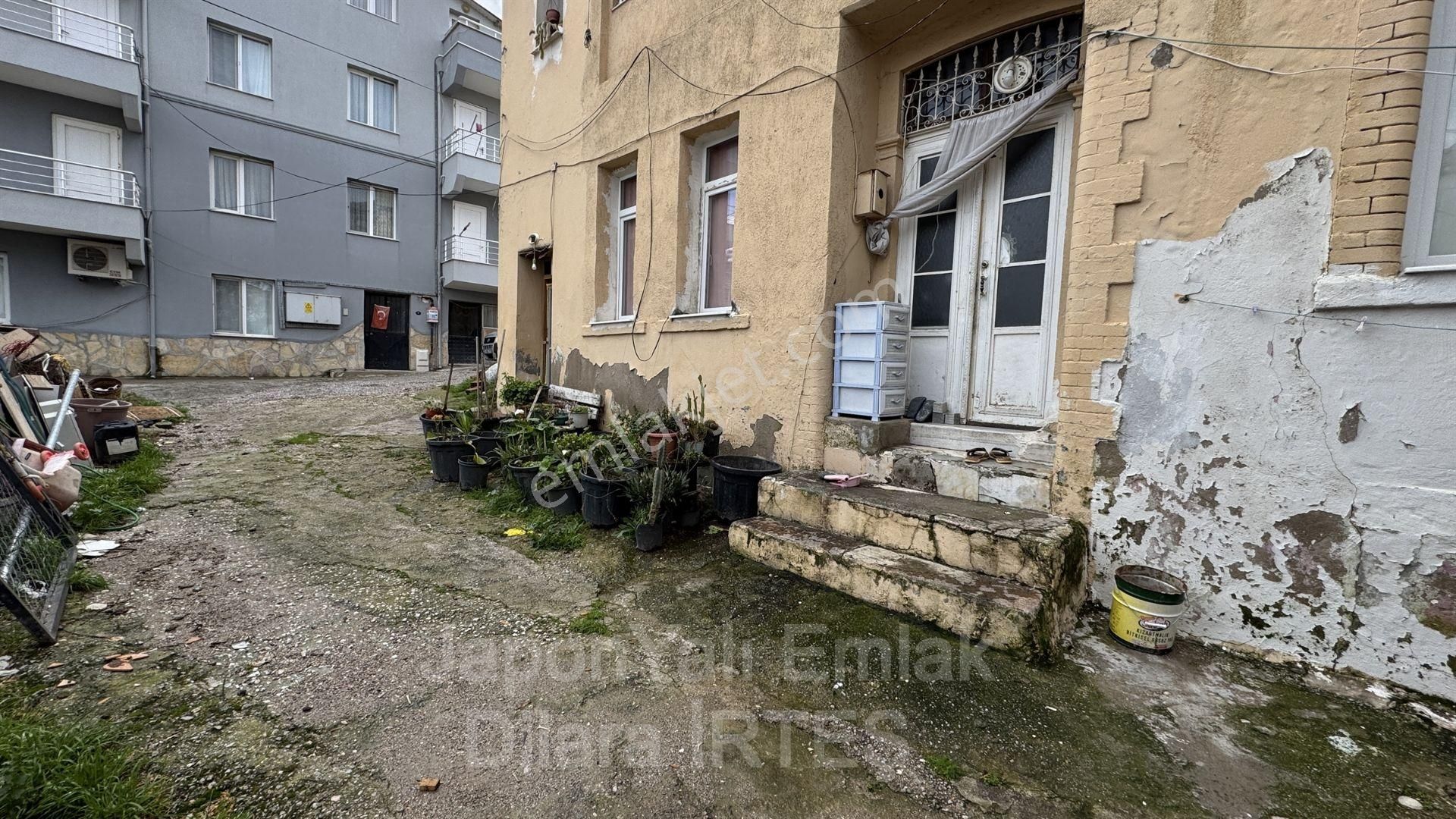 Urla Sanat Sokağı Yakını Bahçeli 8+3 Satılık Müstakil - Görsel 14