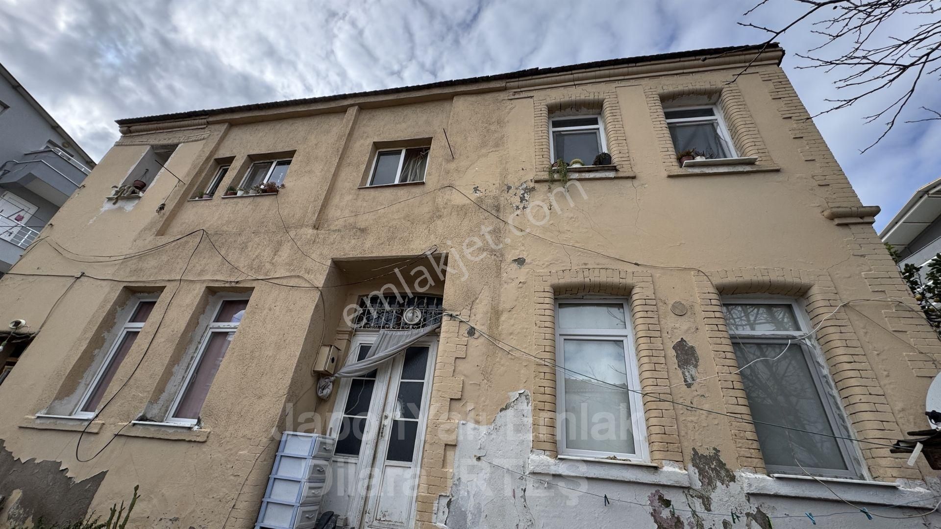 Urla Sanat Sokağı Yakını Bahçeli 8+3 Satılık Müstakil - Görsel 11