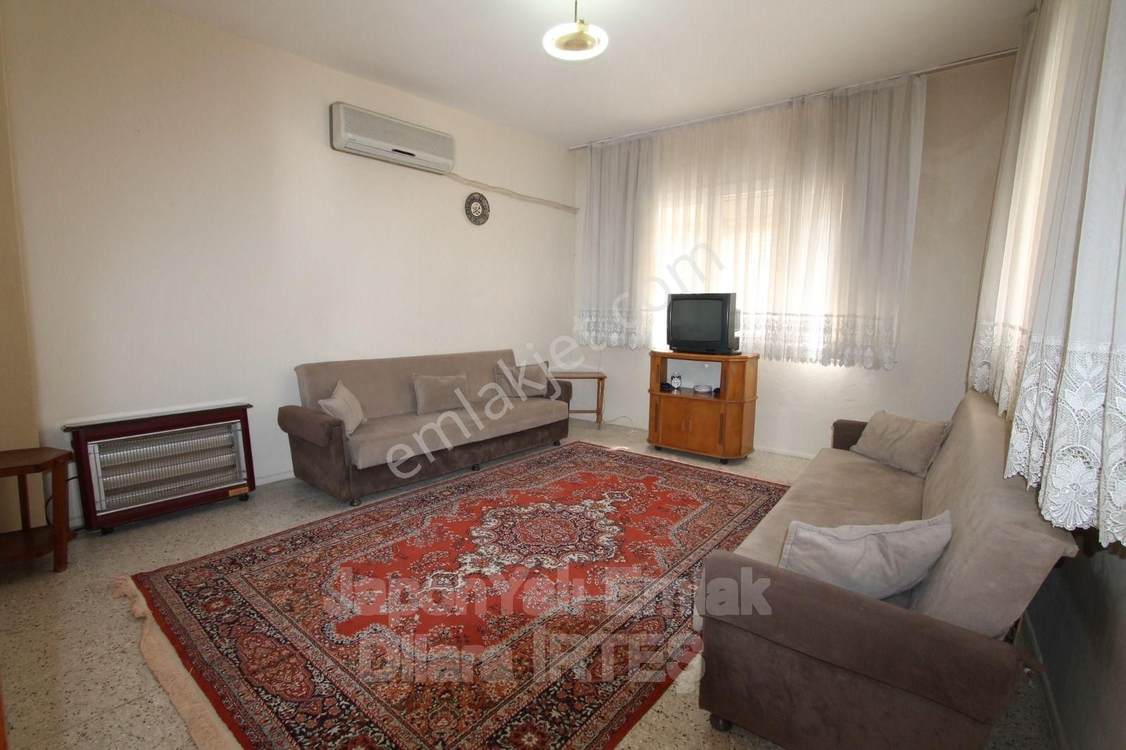 Urla Sanat Sokağı Yakını Bahçeli 8+3 Satılık Müstakil - Görsel 4