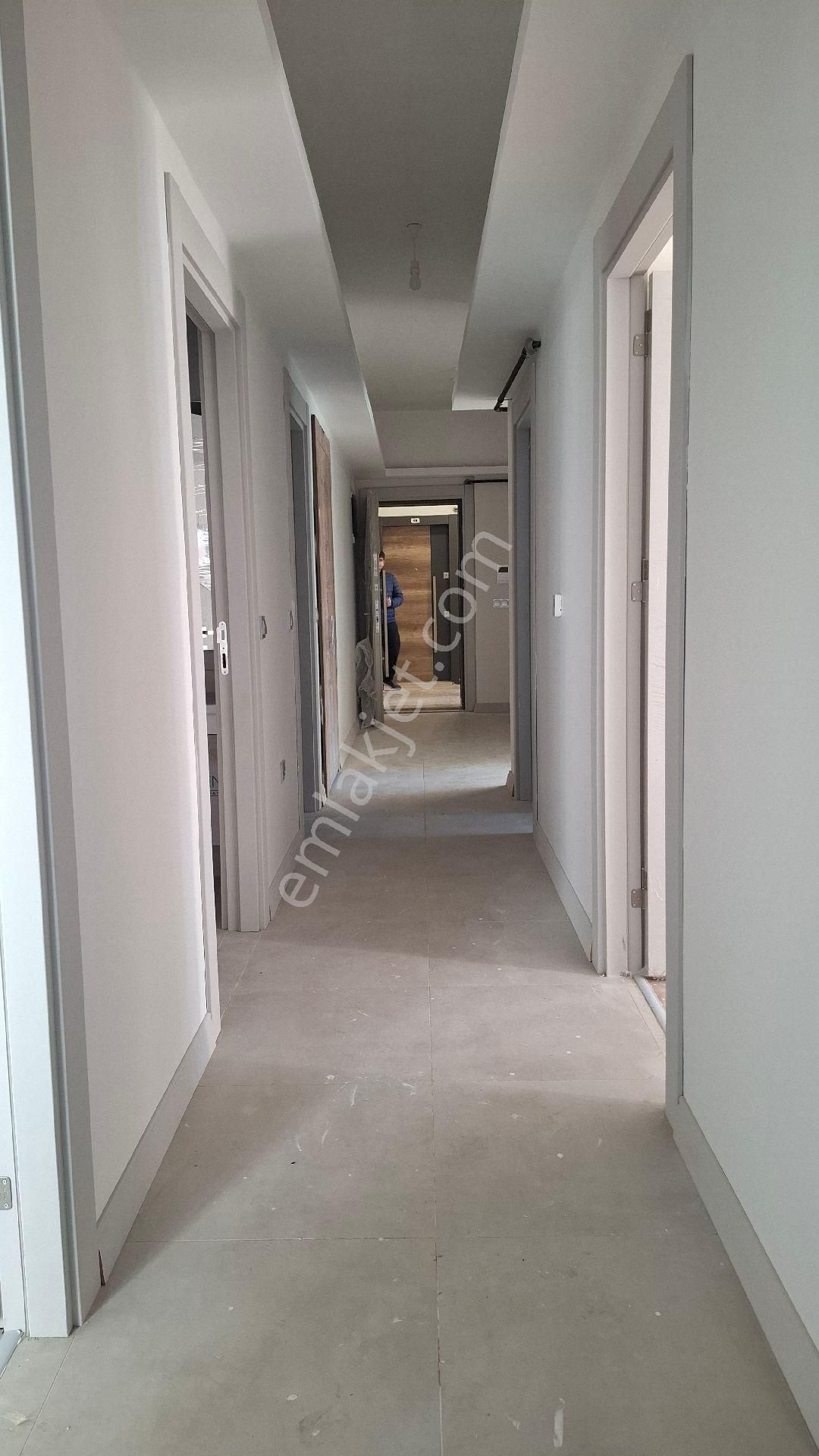 Adana Yüreğir Şehit Erkut Akbay Mag.de Kiralık 3+1 Daire - Görsel 13