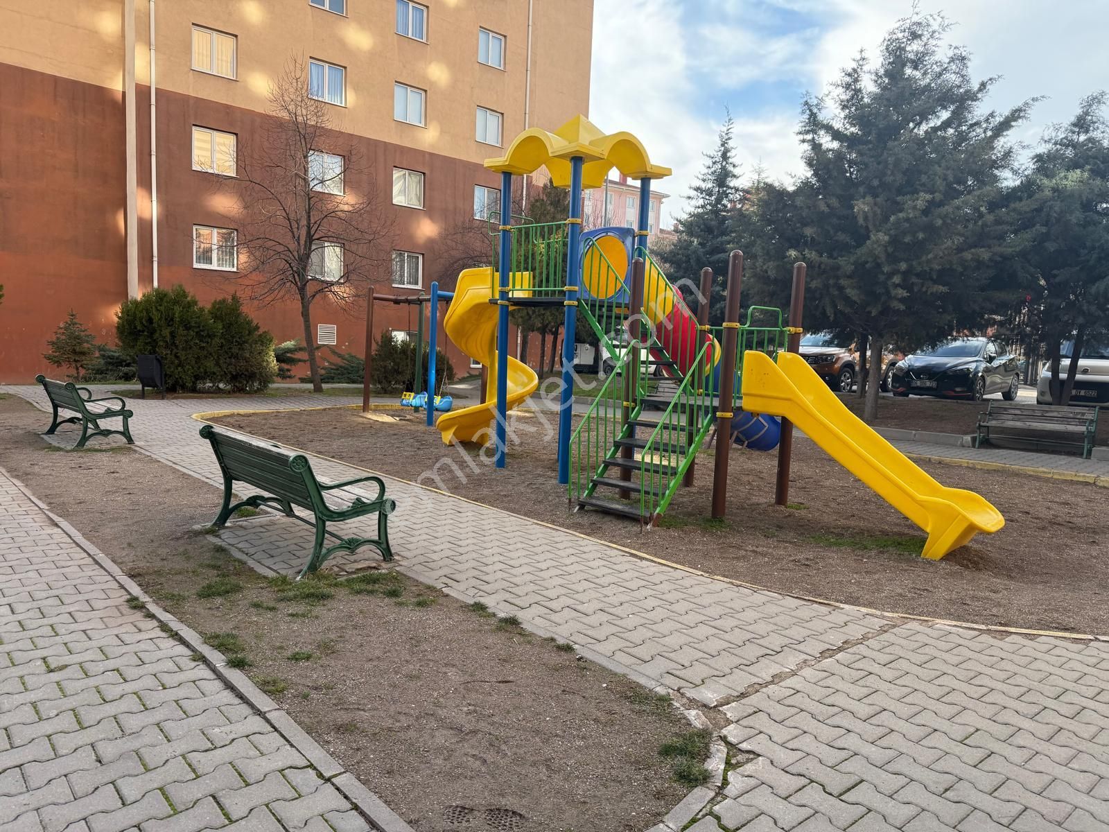 Altınevler Mah. Ayyıldız Sitesinde 3. Katta 3+1 Kiralık Daire - Görsel 17