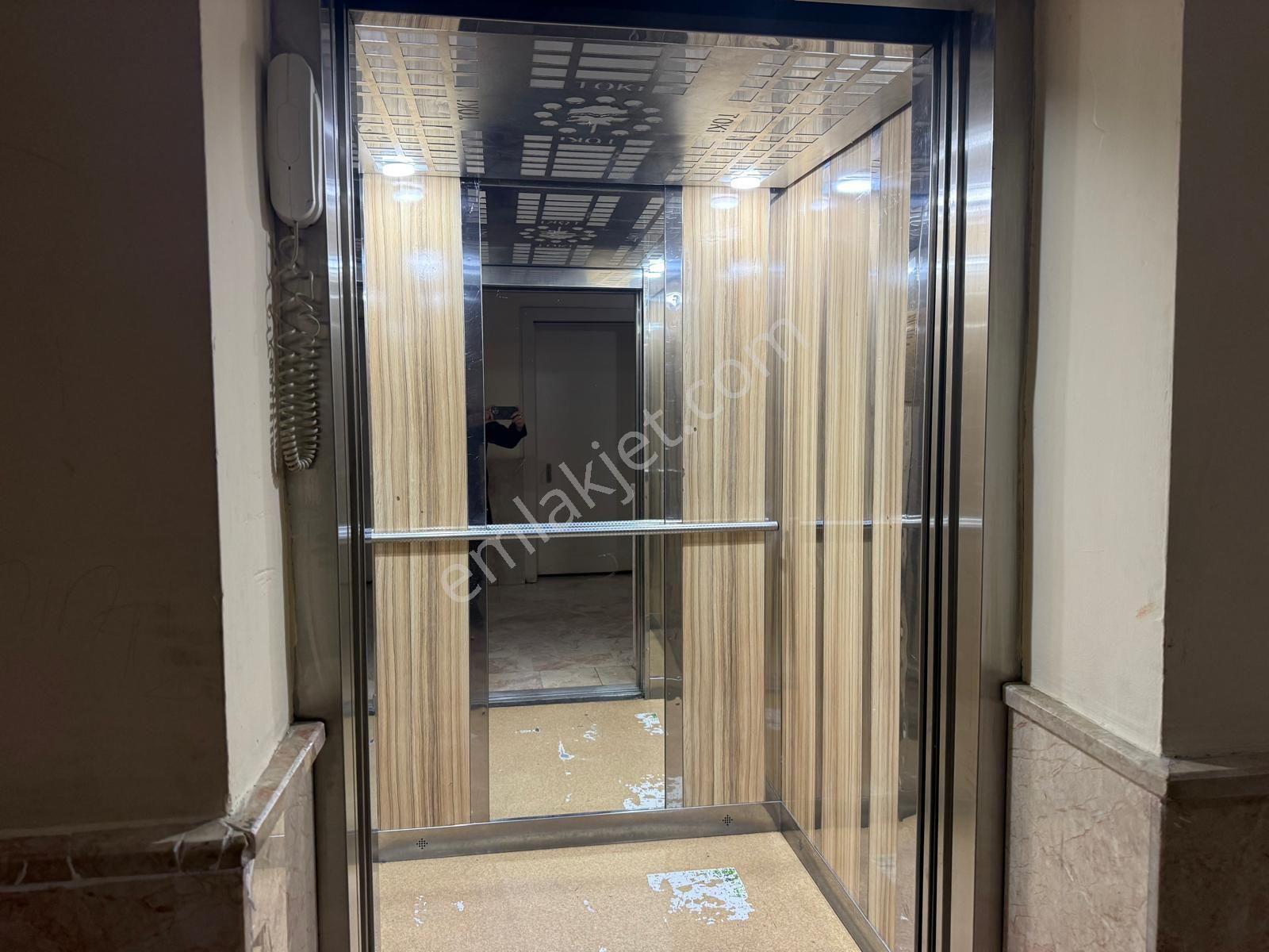 Altınevler Mah. Ayyıldız Sitesinde 3. Katta 3+1 Kiralık Daire - Görsel 15