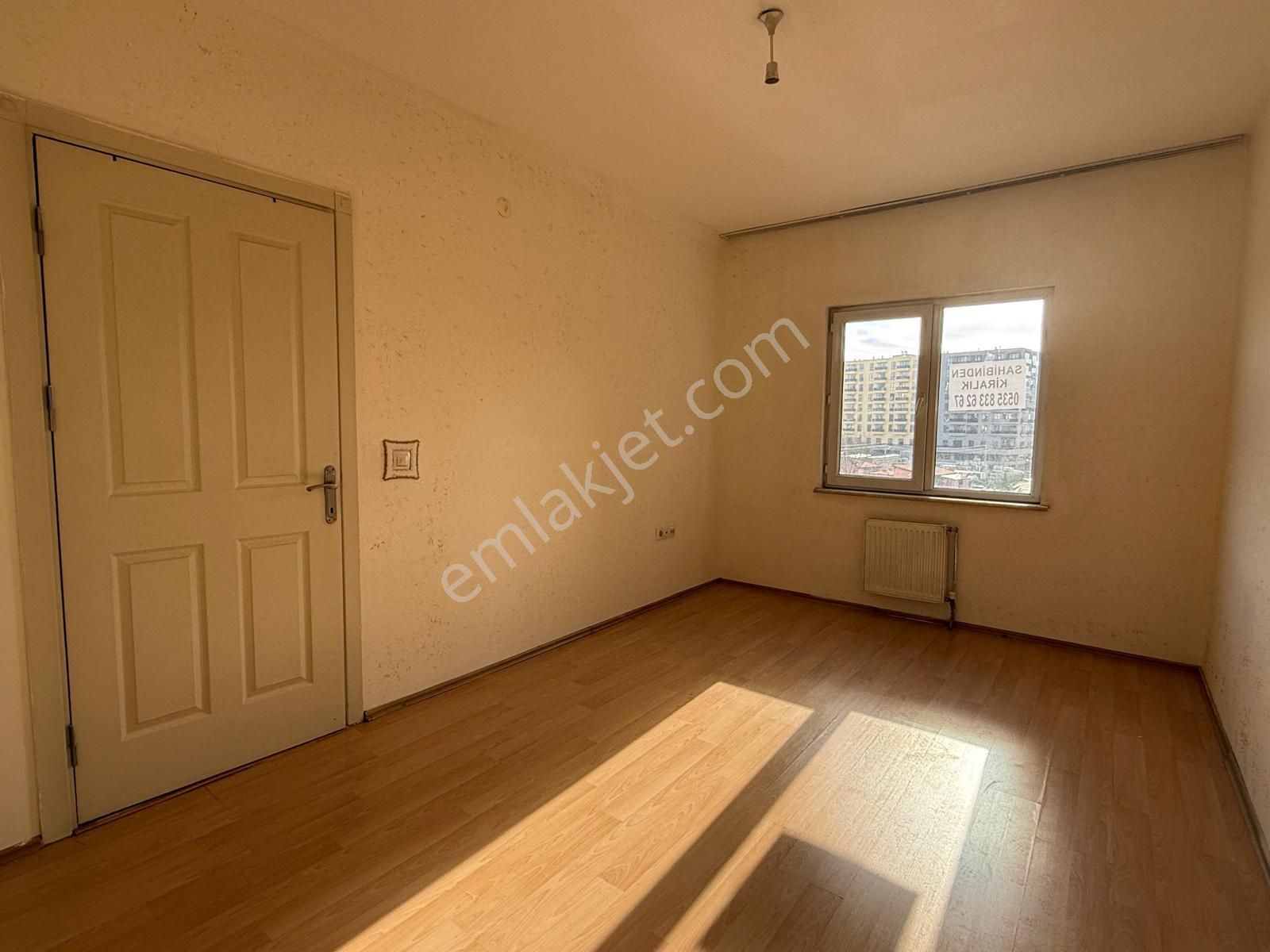 Altınevler Mah. Ayyıldız Sitesinde 3. Katta 3+1 Kiralık Daire - Görsel 5