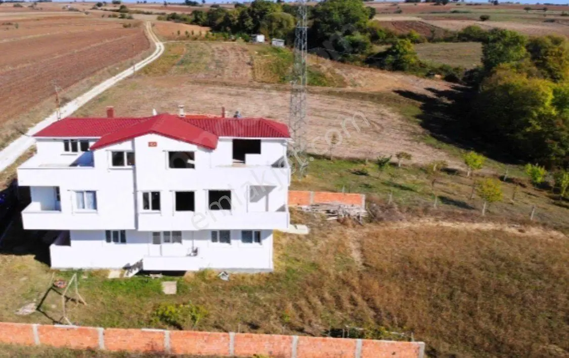 Lüleburgaz Ceylan Köy Merkezi Konumda Satılık Dubleks Bina - Görsel 2
