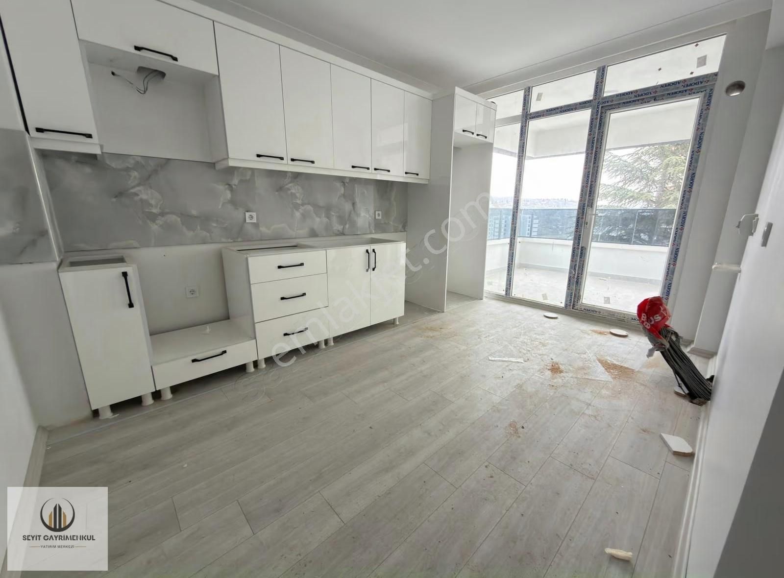 ▄seyit Gayrimenkul▄çift Bloklu Sıfır Sitede Full Yapılı Mnz.cep.